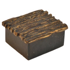 Marmor-Steinschachtel mit Bronzedeckel