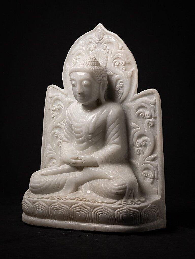 statue de Bouddha birman en pierre de marbre de Birmanie en vente 12