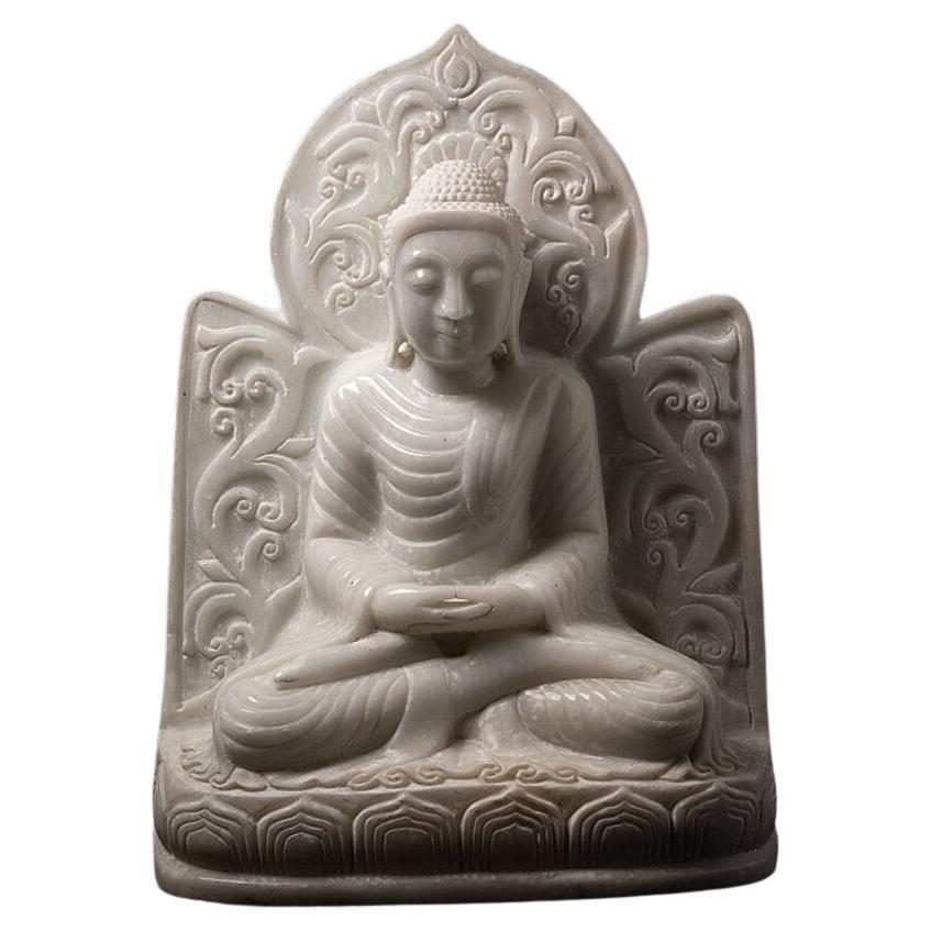 statue de Bouddha birman en pierre de marbre de Birmanie en vente