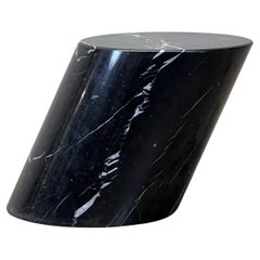 Tavolo Marble Stump di Lucia Mercer per Knoll