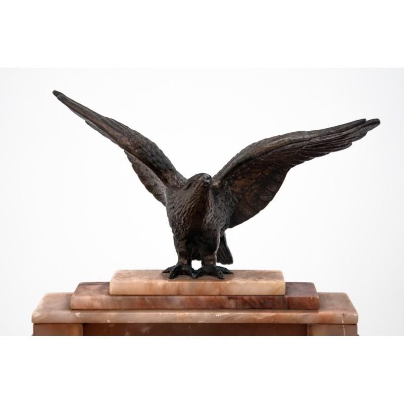 Marble Table Clock with Bird Sculpture, Germany, 1950 In Fair Condition For Sale In Chorzów, PL