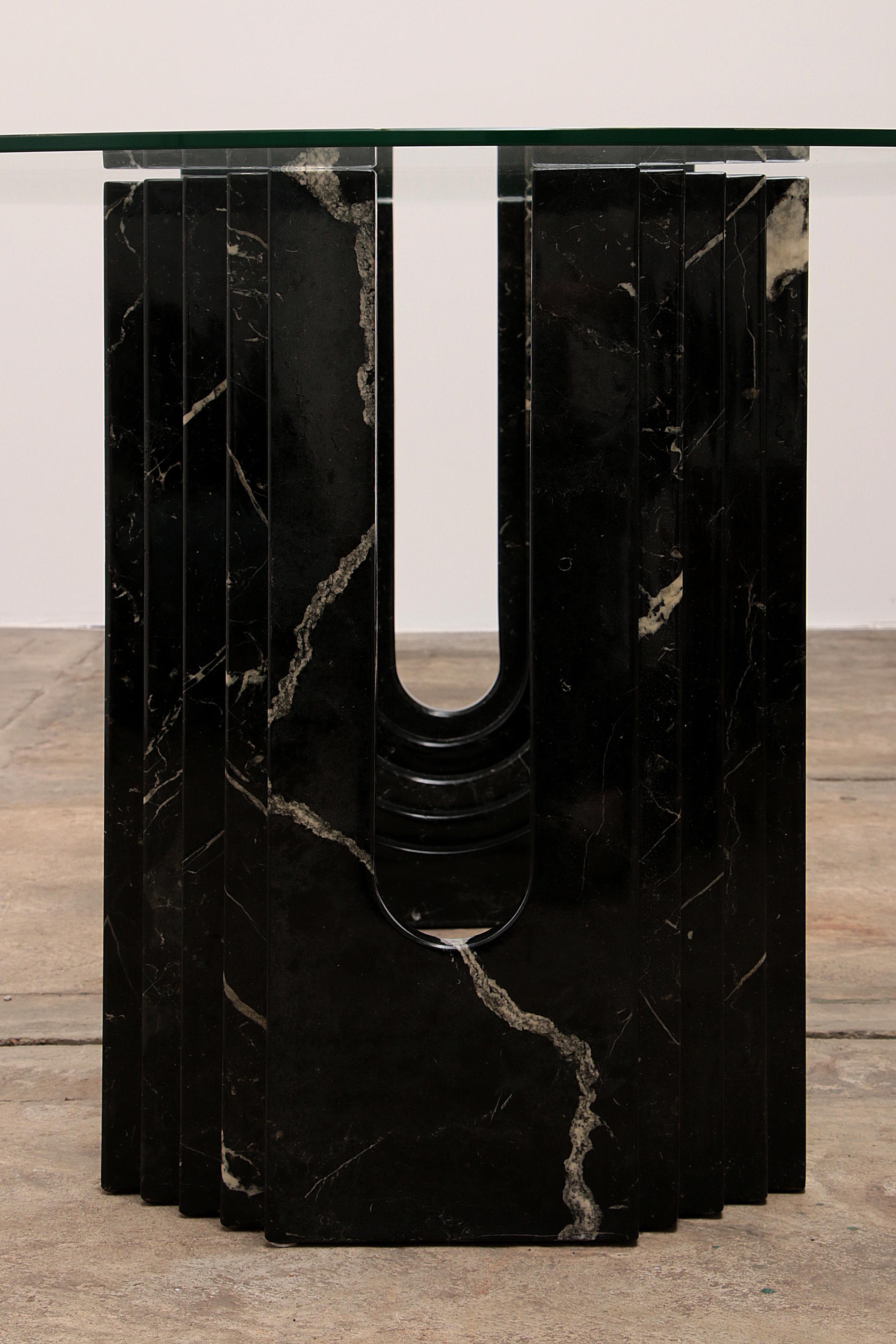 Marble Table Design by Carlo Scarpa for Cattelan, 1970, Italy In Good Condition In Oostrum-Venray, NL