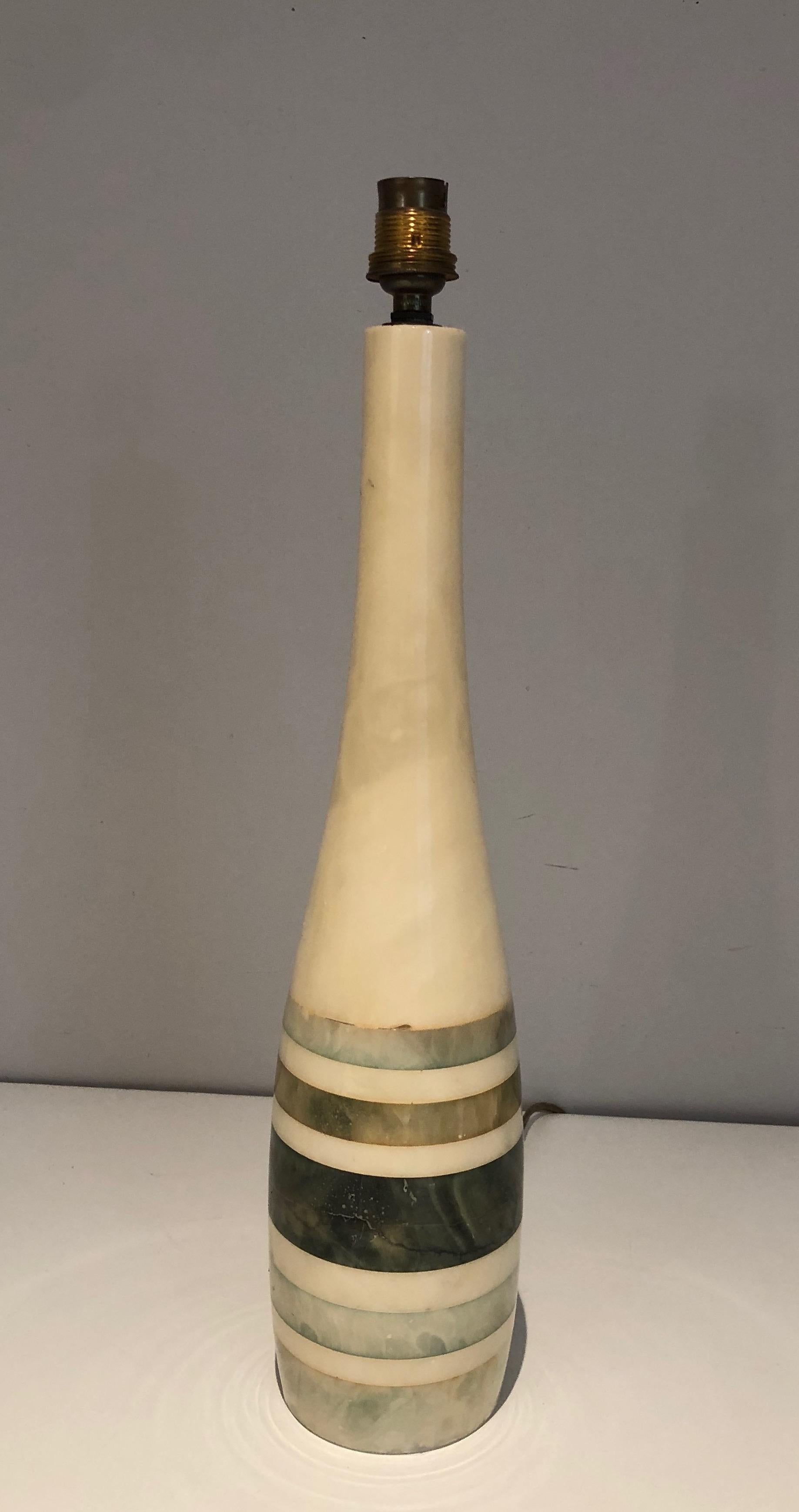 Marmor-Tischlampe, um 1970 (Ende des 20. Jahrhunderts) im Angebot