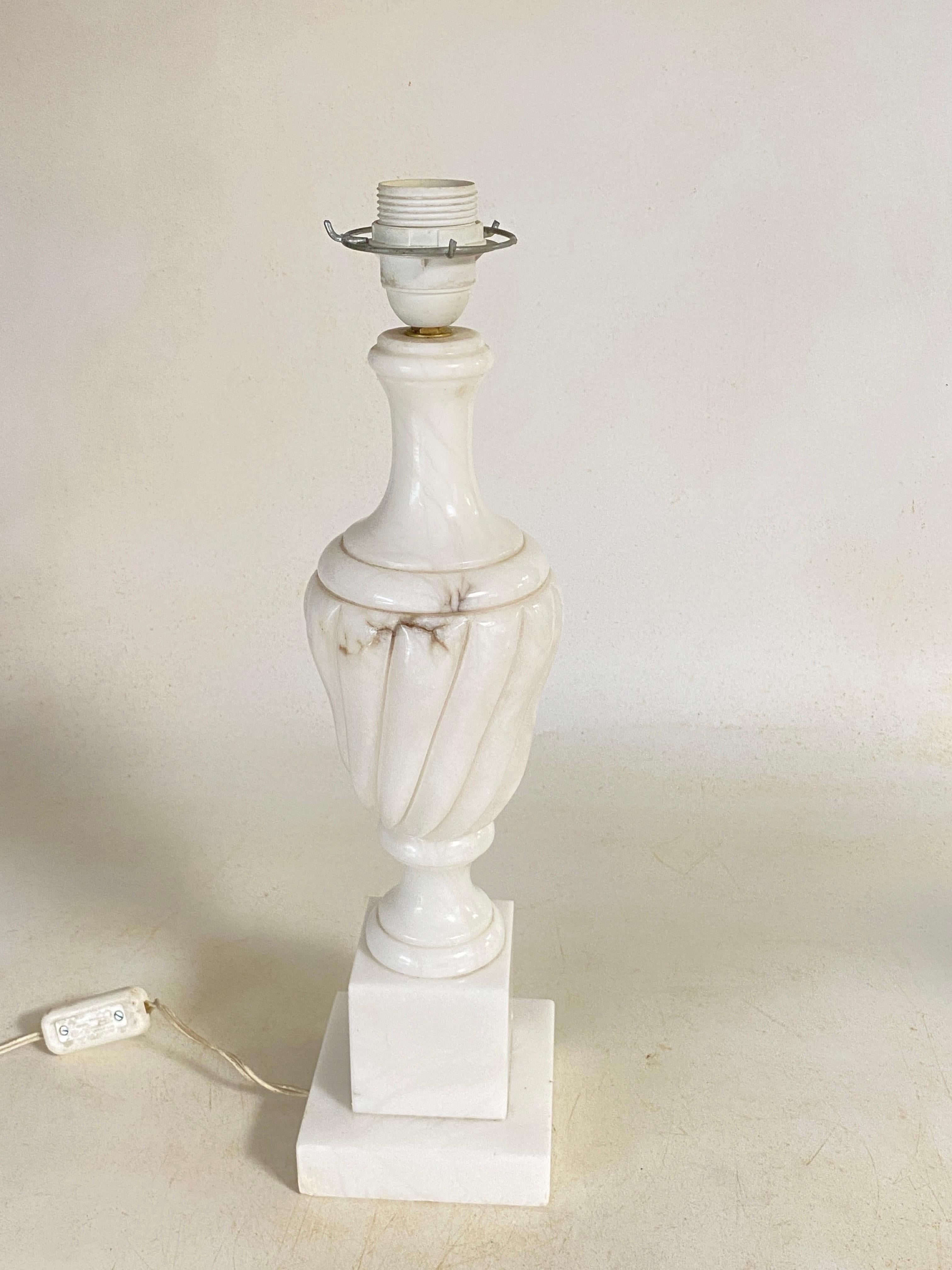  Lampe de table en marbre France 20e siècle Bon état - En vente à Auribeau sur Siagne, FR