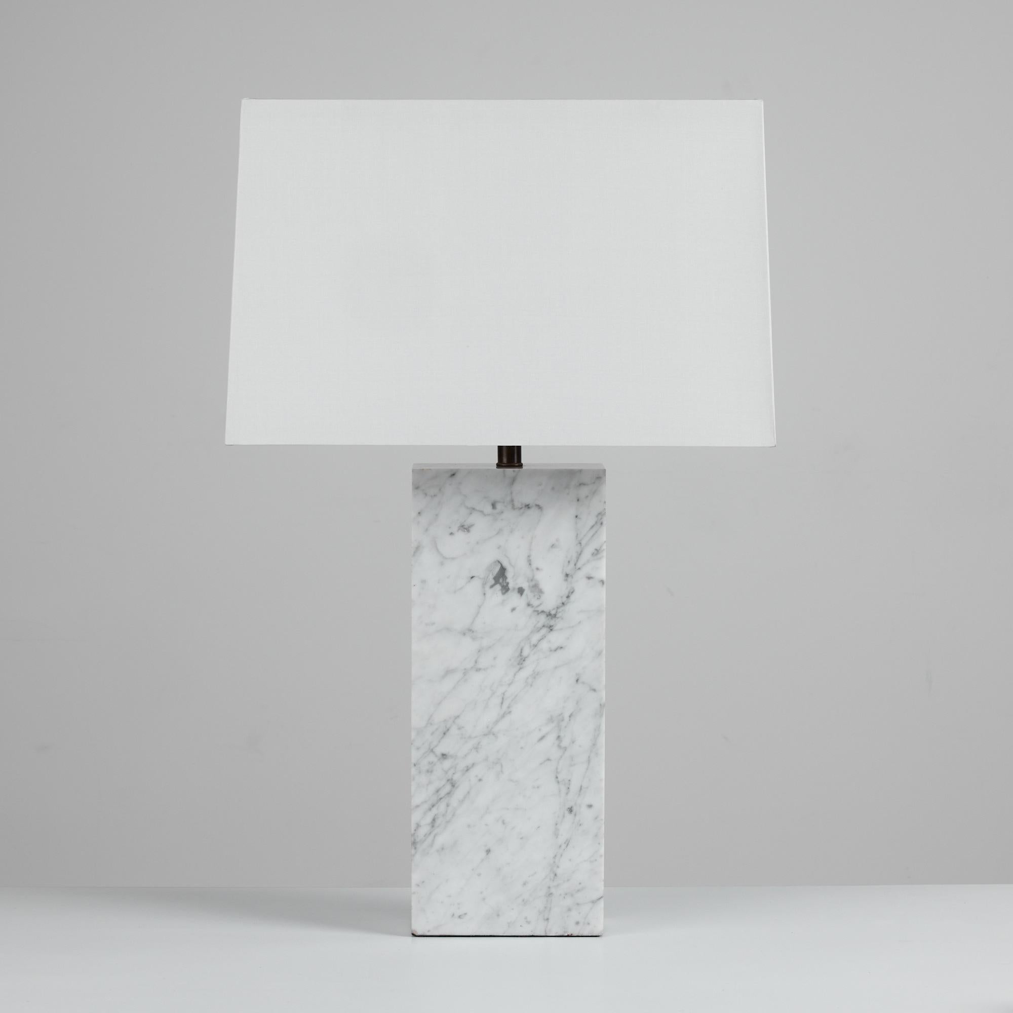 American Marble Table Lamp in the Style of T.H. Robsjohn-Gibbings For Sale