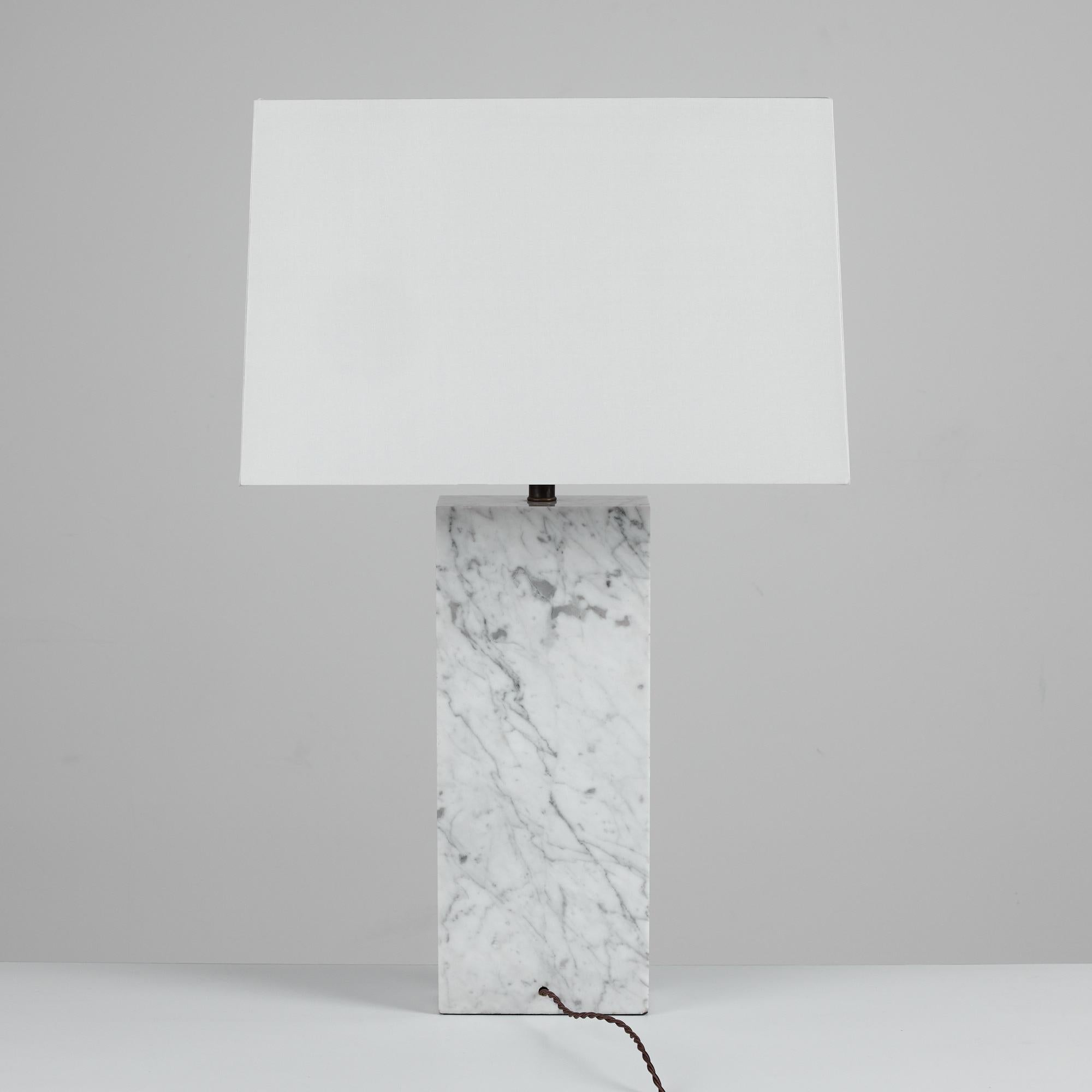 Marble Table Lamp in the Style of T.H. Robsjohn-Gibbings For Sale 1