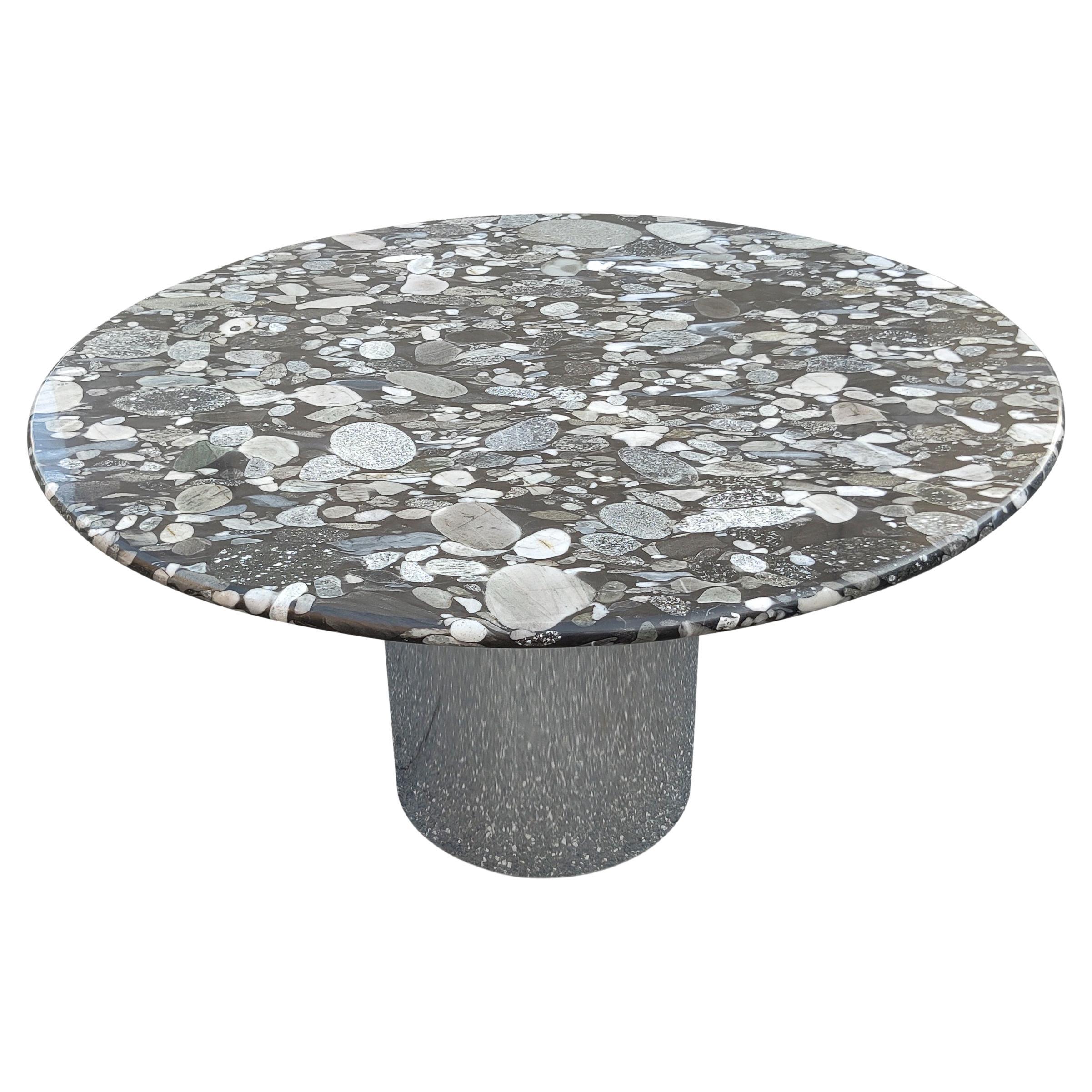 Table en marbre avec base en acier chrom et plateau tachet