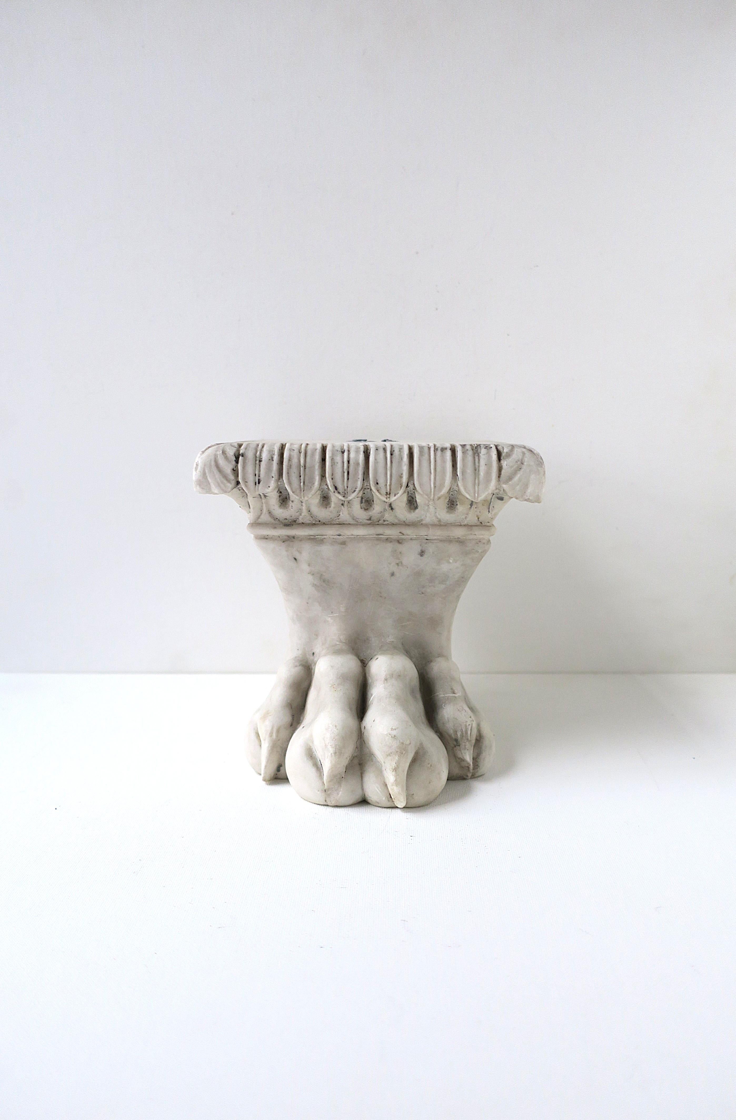 Empire Marbre Tiger Lion Cat Paw Garden Elemental Garden Plant Stand