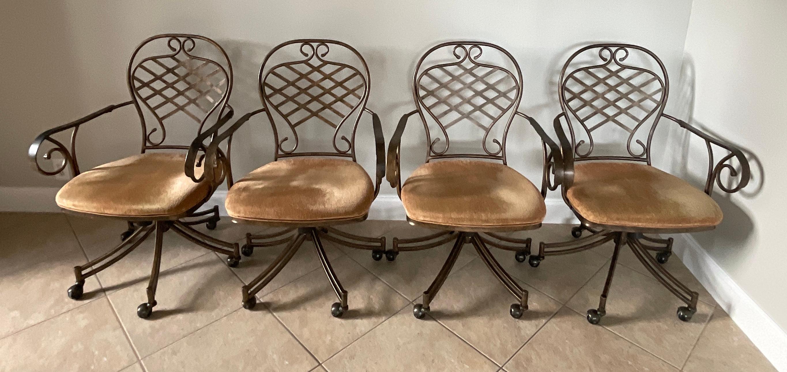 Marble Top Dining Table and 4 Chair Set In Good Condition In Miami, FL