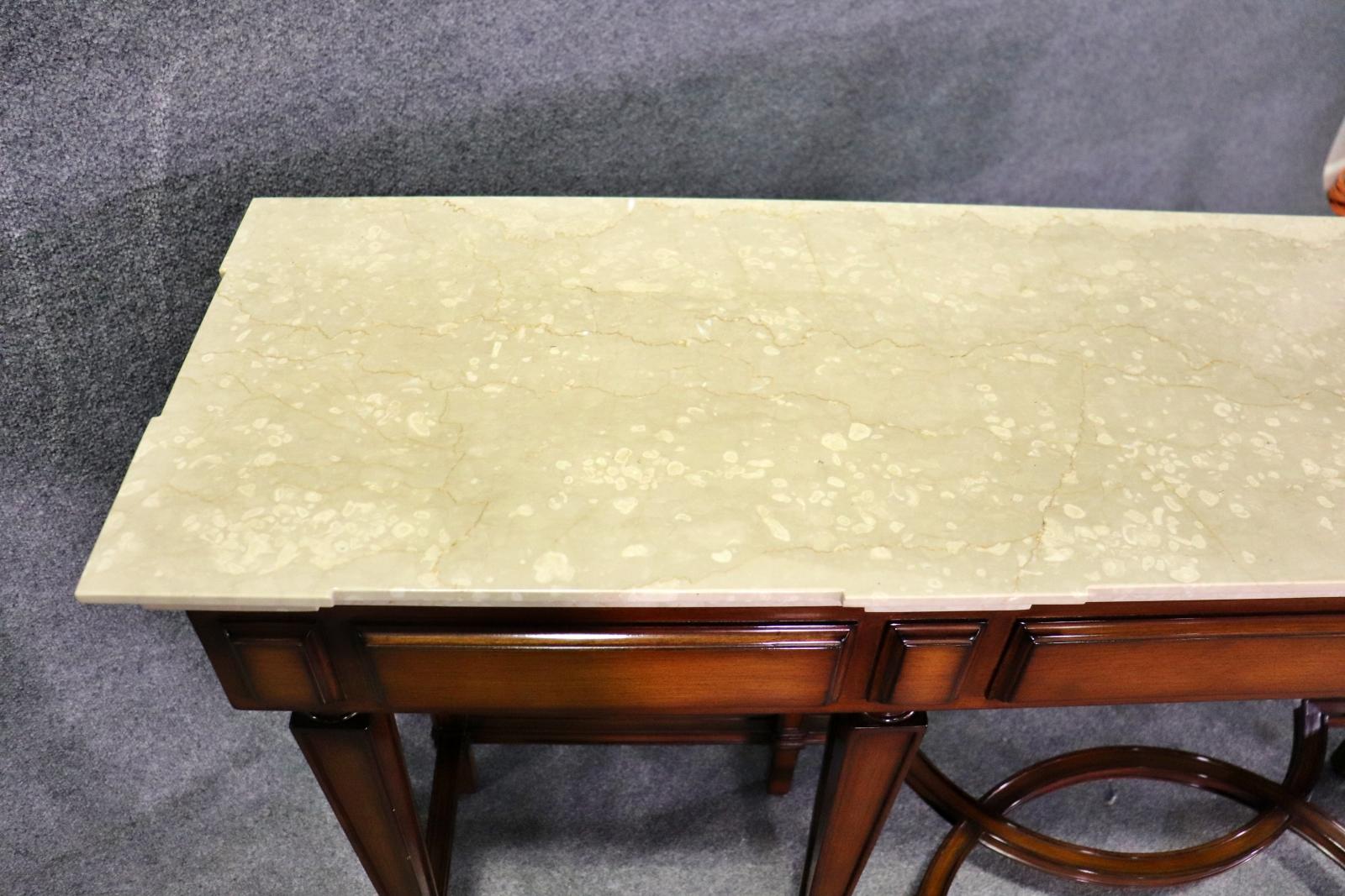 Table console de style Régence française avec plateau en marbre  en vente 2