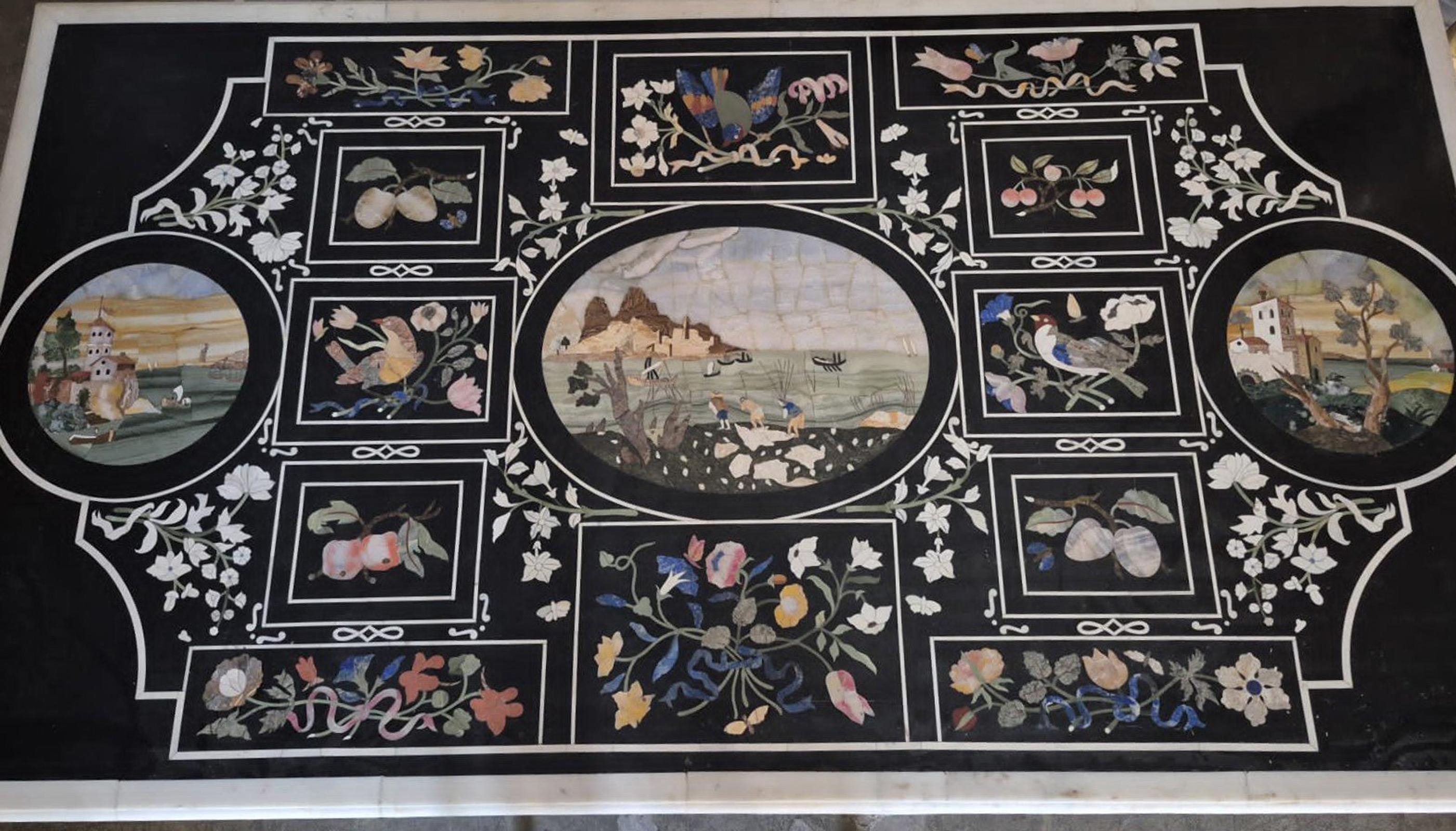 Marble top inlaid with semiprecious stones For Sale 2