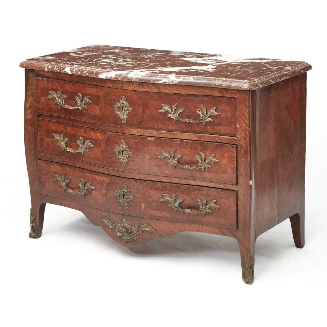 XX secolo Commode in legno Kingwood con piano in marmo in stile Luigi XV in vendita