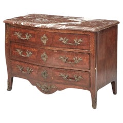 Commode en bois de roi de style Louis XV avec dessus en marbre