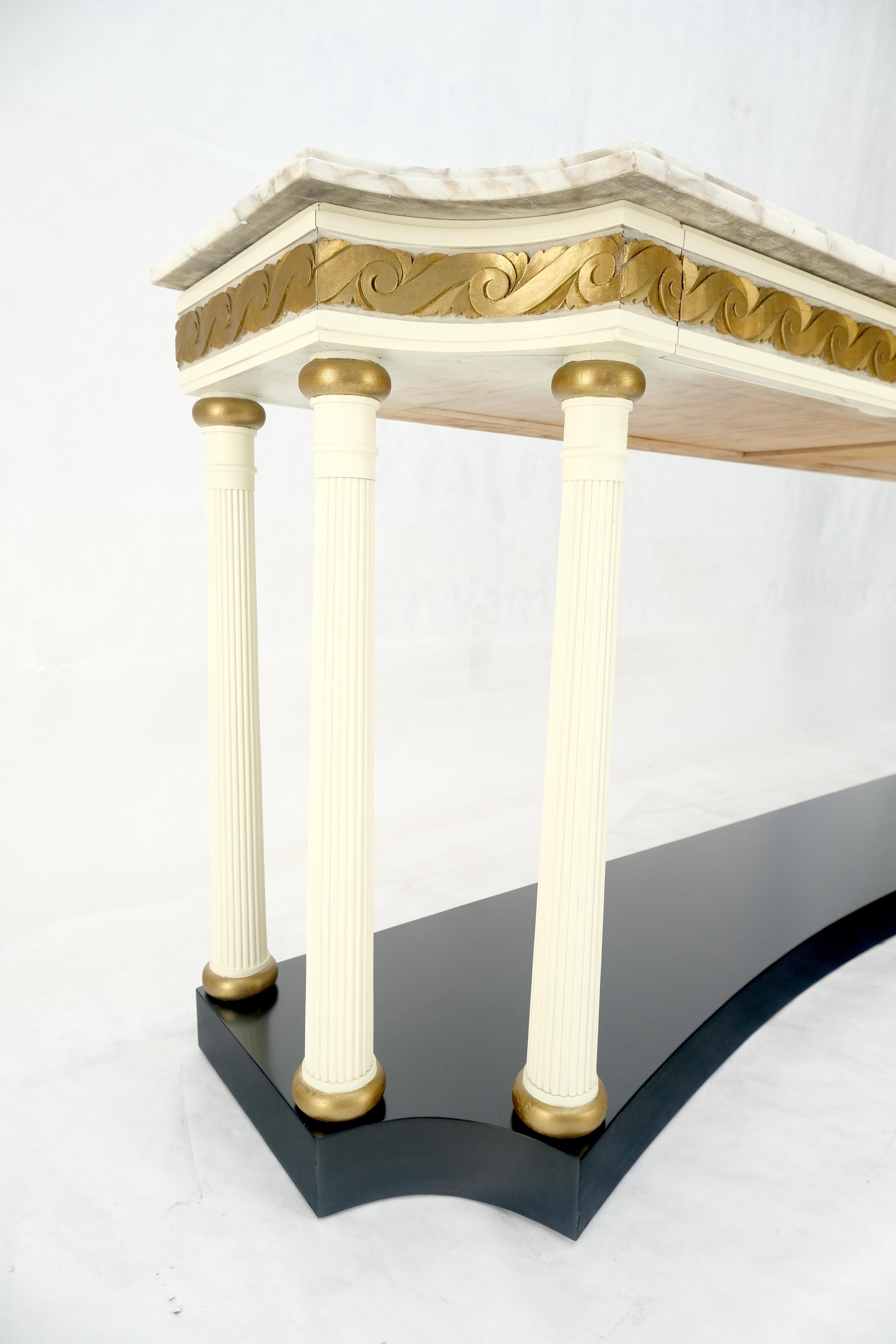 Marble Top Neoclassical Deco Concave Base Console Sofa Table Gold Gilt Carving In Excellent Condition For Sale In Rockaway, NJ