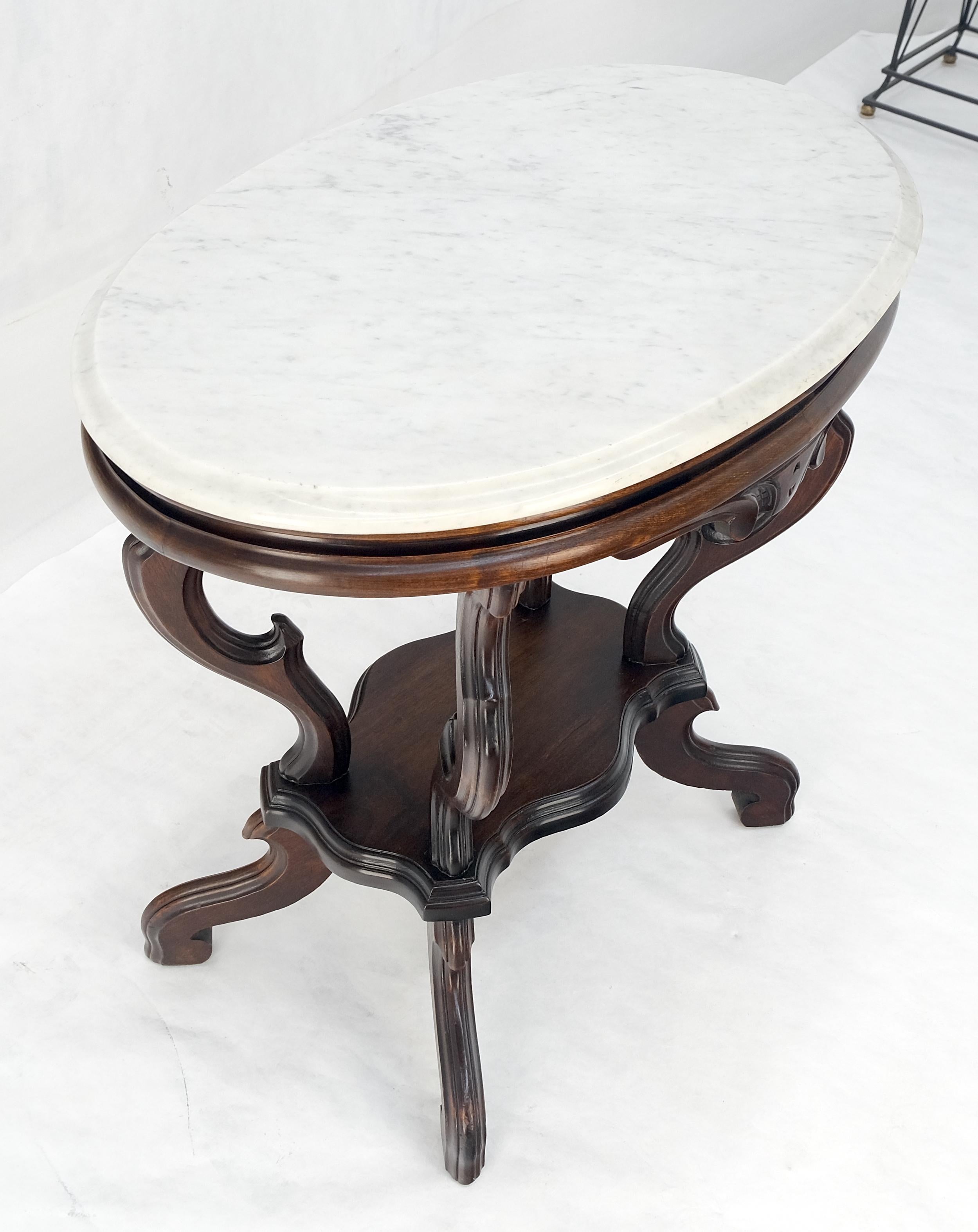 Marble Top Oval Carved Walnut Victorian Lamp Side Occasional Table MINT For Sale 5