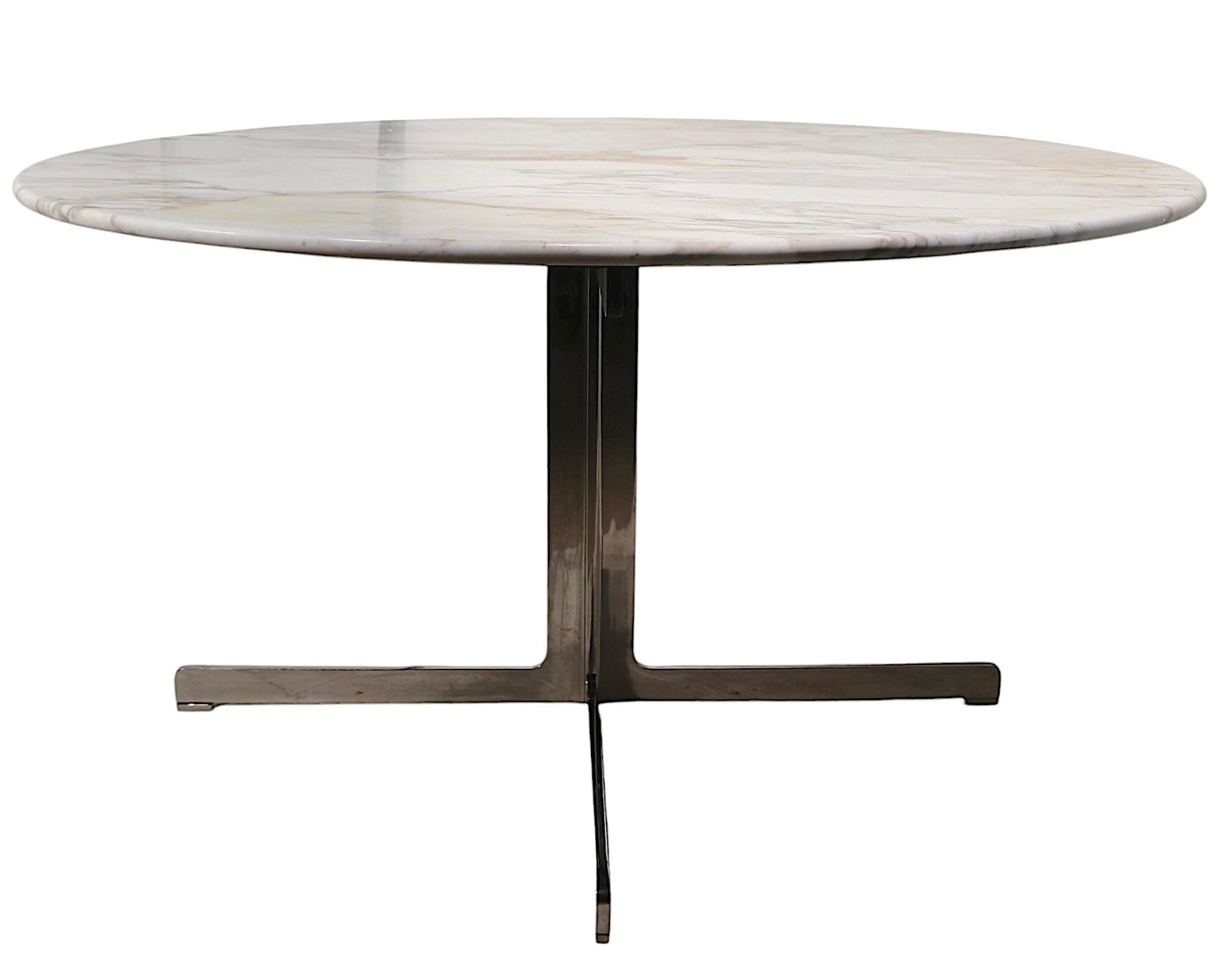 Mesa de comedor con tablero de mármol y base de acero pulido att. a Ward Bennett para Lehigh en venta 3