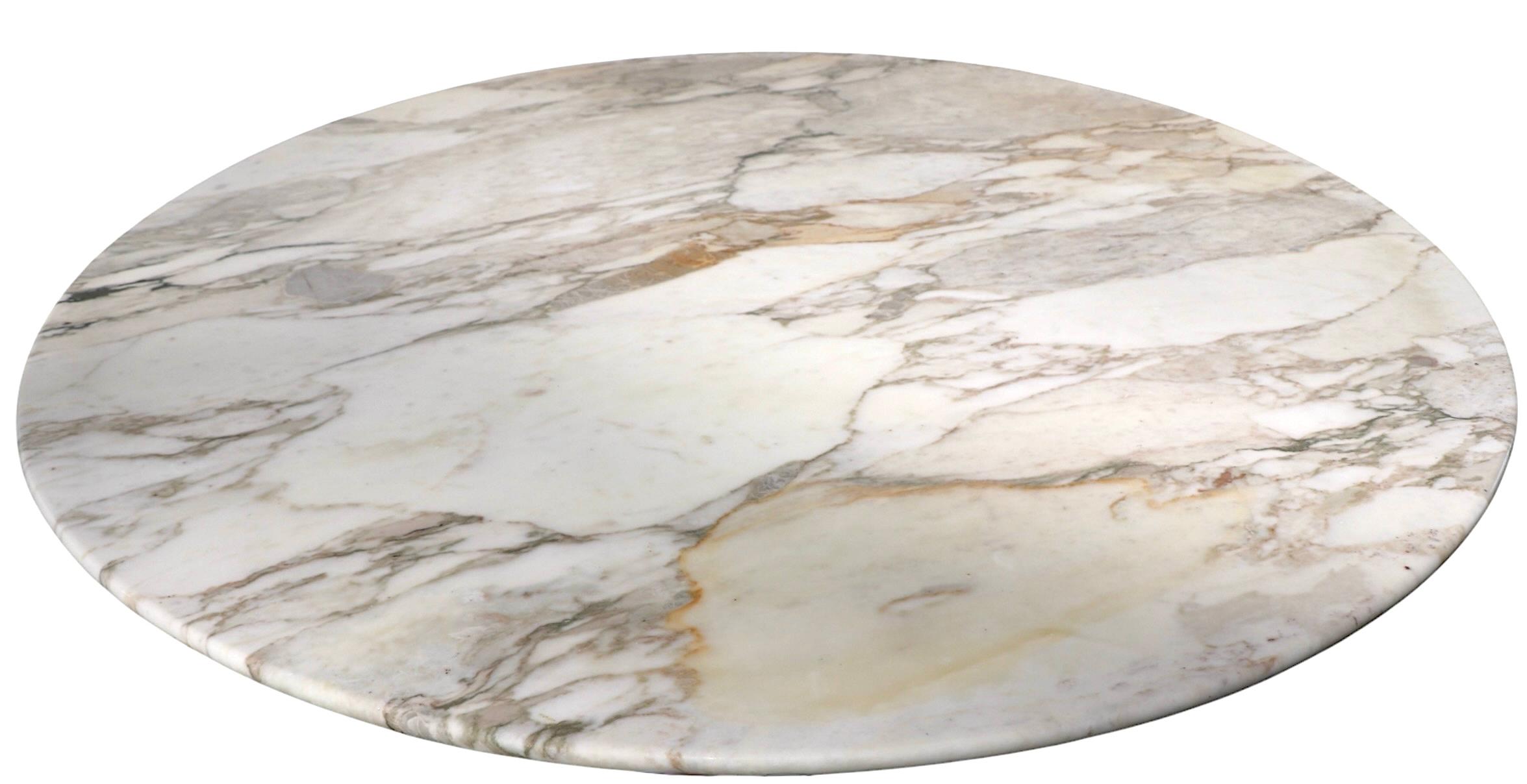 Mesa de comedor con tablero de mármol y base de acero pulido att. a Ward Bennett para Lehigh en venta 4