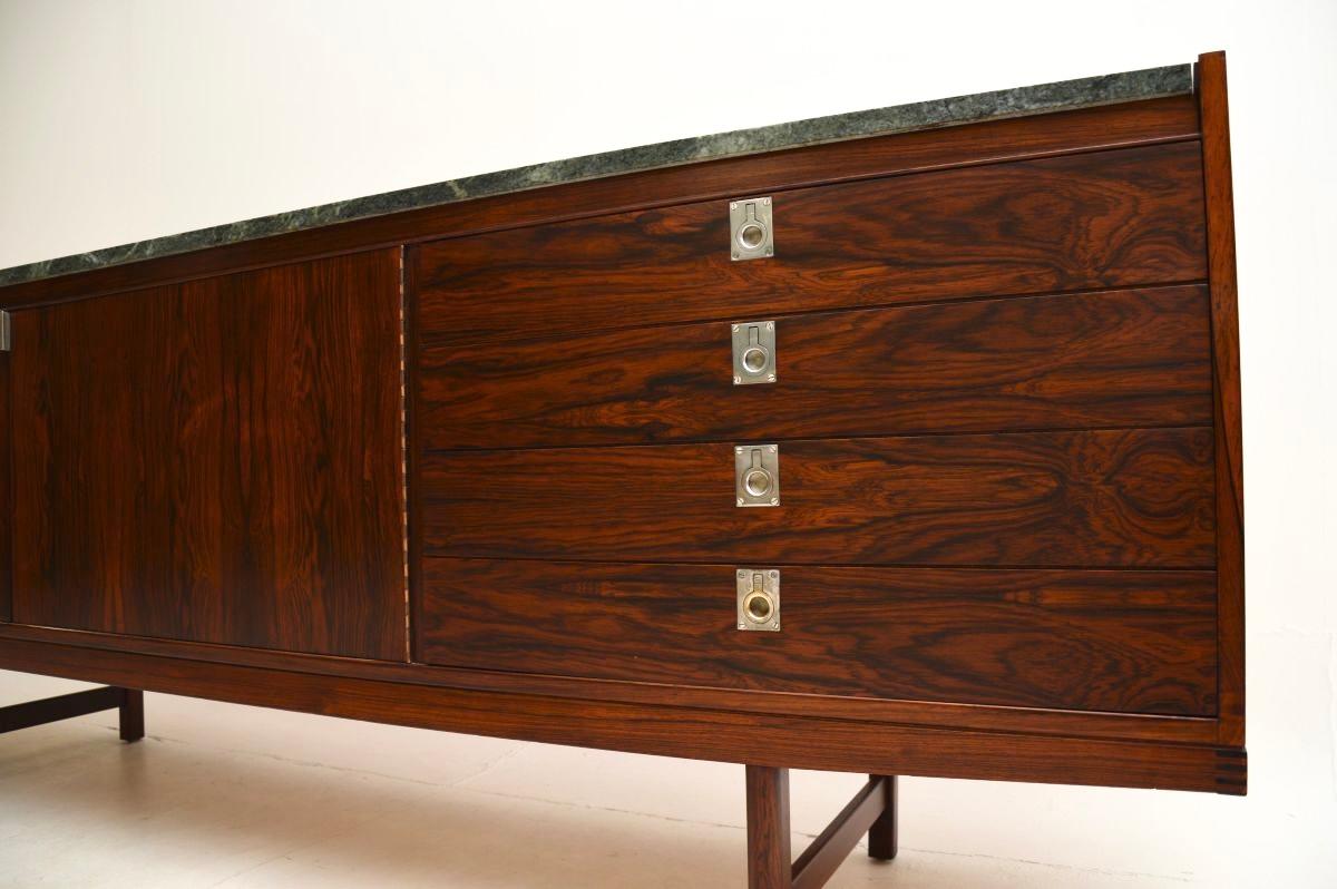 Enfilade vintage avec dessus en marbre de Robert Heritage pour Archie Shine 2
