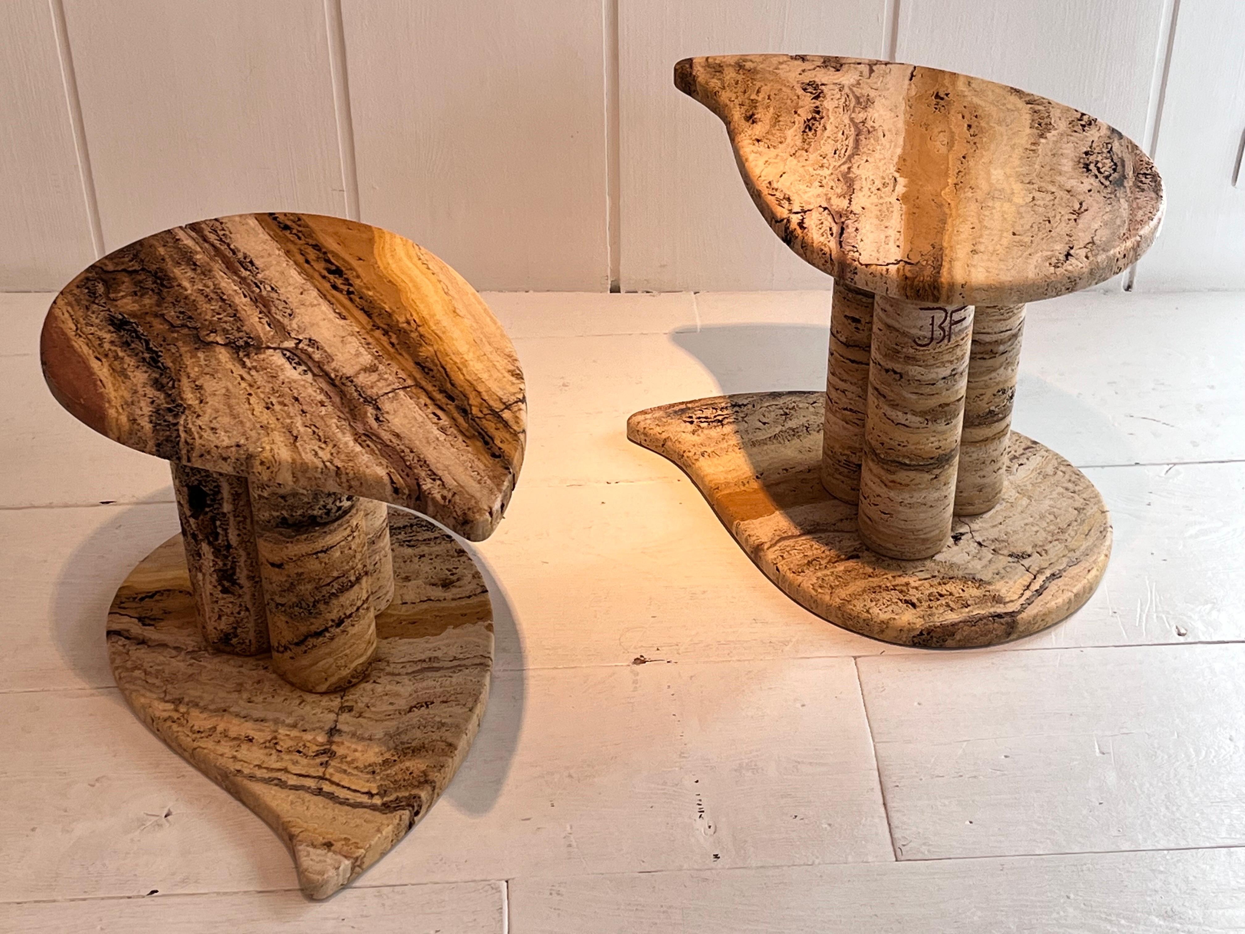 Tables d'appoint en marbre et travertin par Jean-Frédéric Bourdier en vente 4