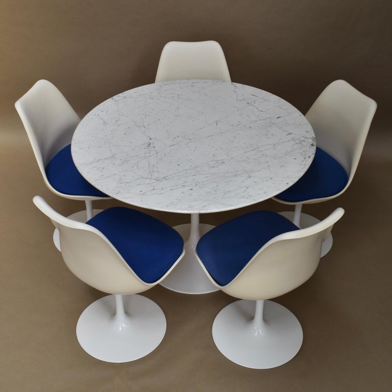 Marble Tulip Dining Set by Saarinen for Knoll with Five Tulip Swivel Chairs at 1stDibs