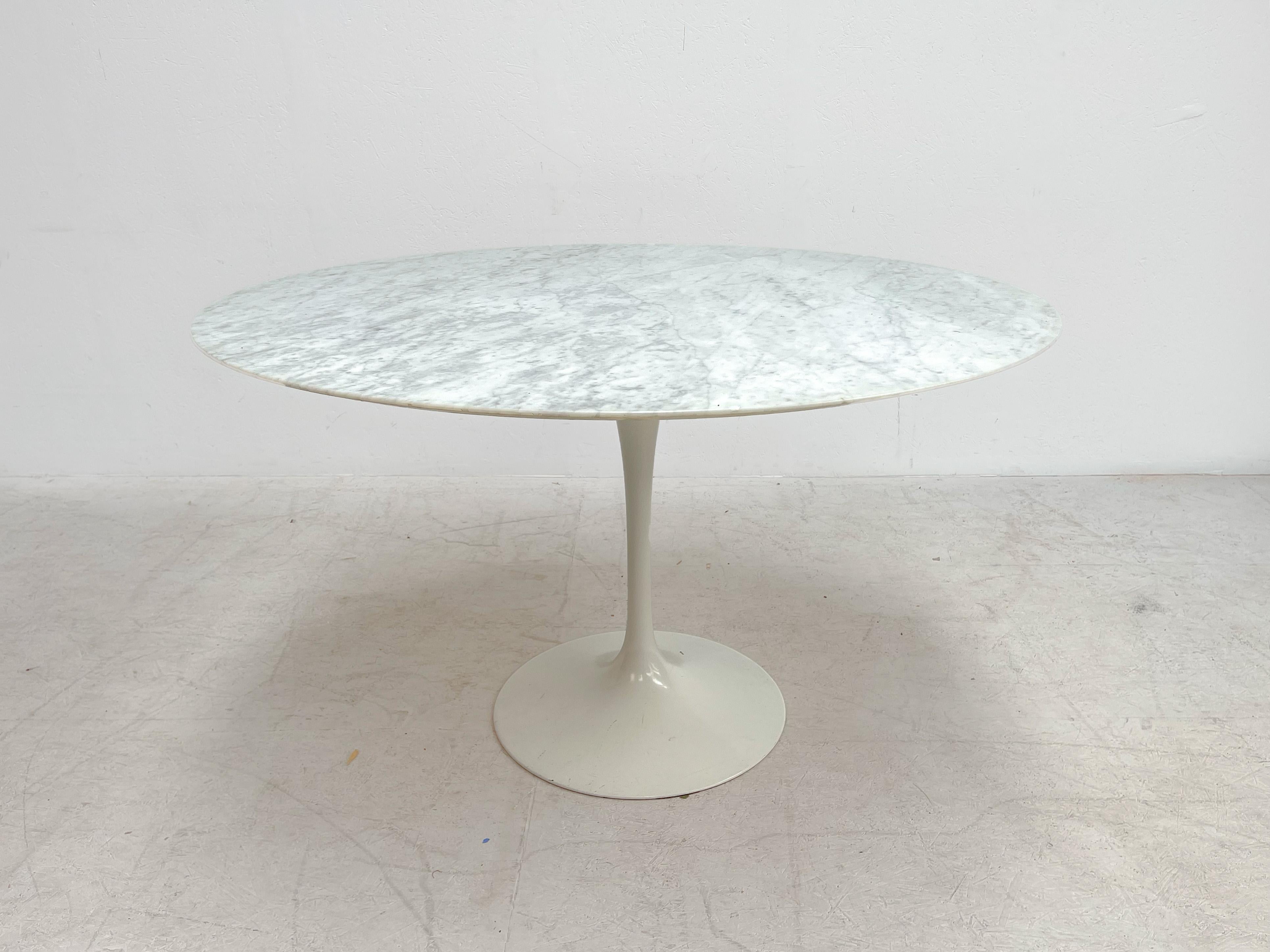 Marble Tulip Table by Eero Saarinen for Knoll Int 1