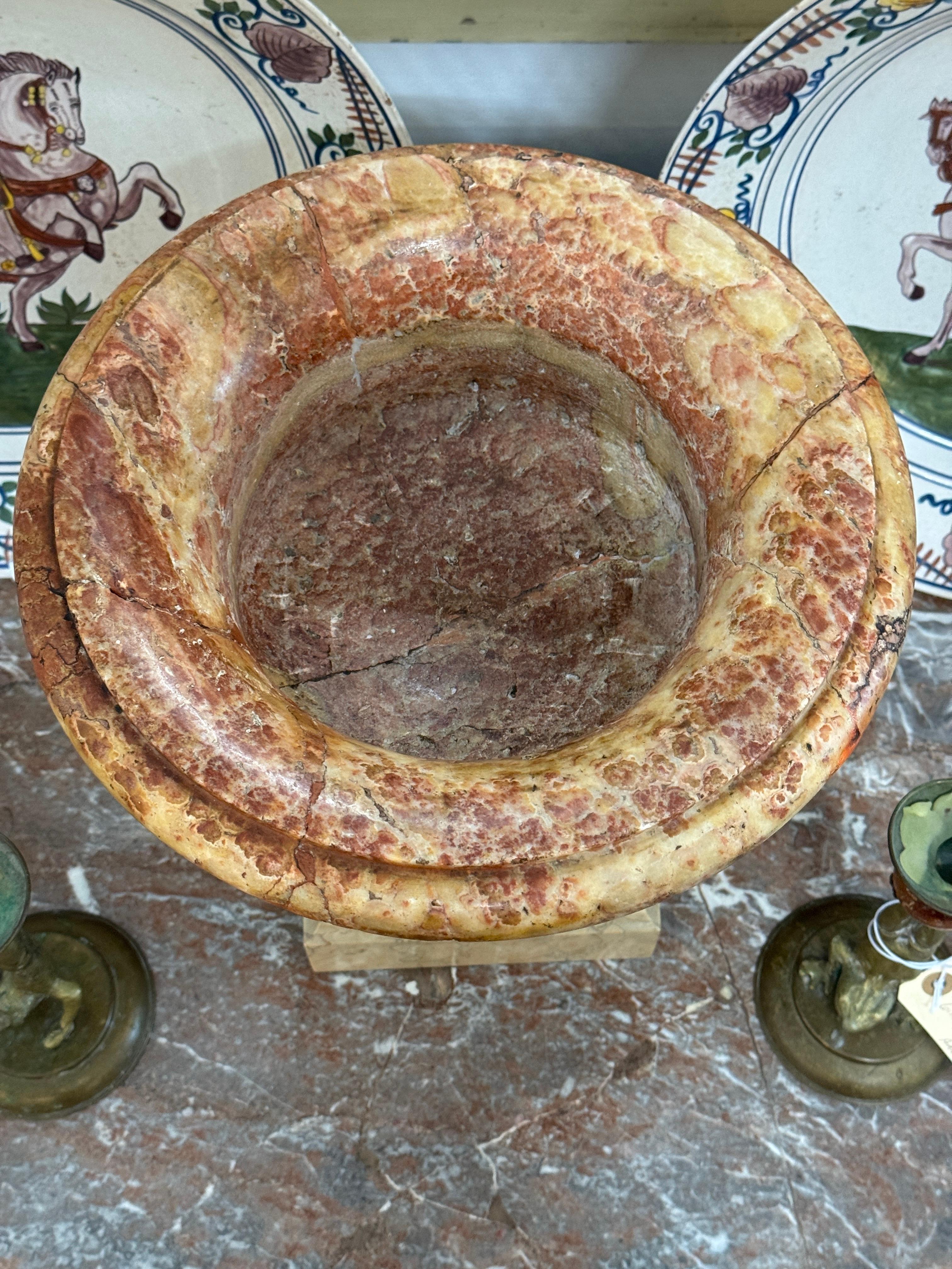 Marmo Marble Urn on Square Base in vendita