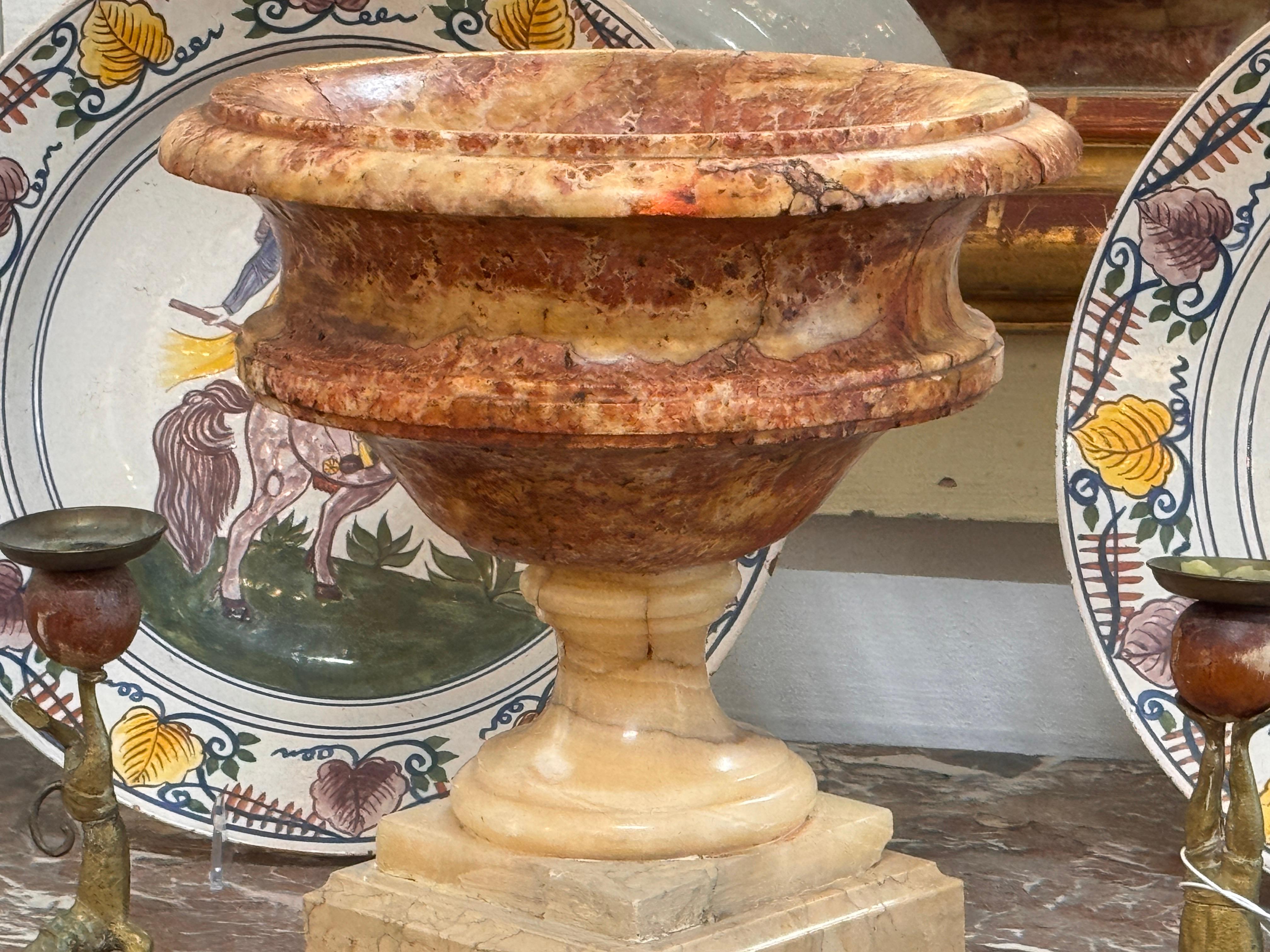 Marble Urn on Square Base in vendita 2