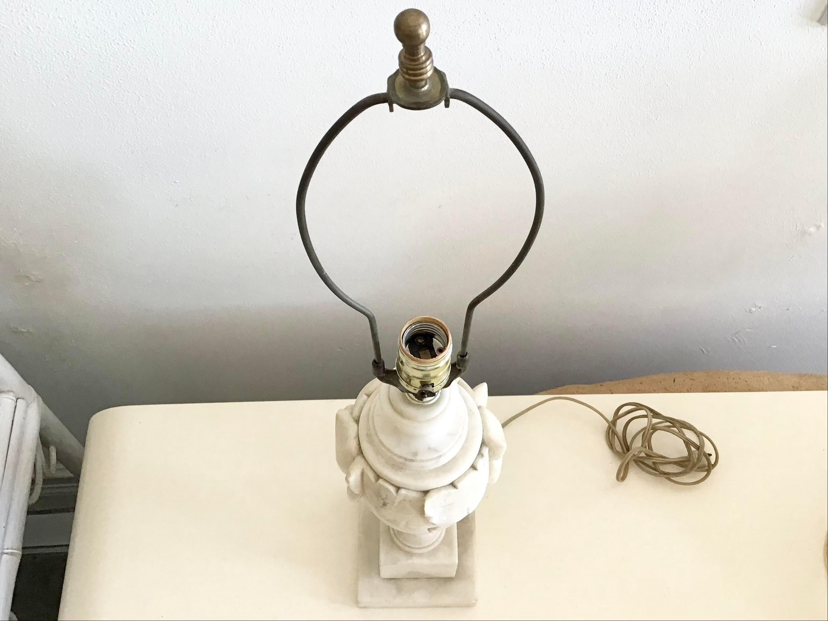 Mid-20th Century Marble Urn Table Lamp with Raffia Shade For Sale