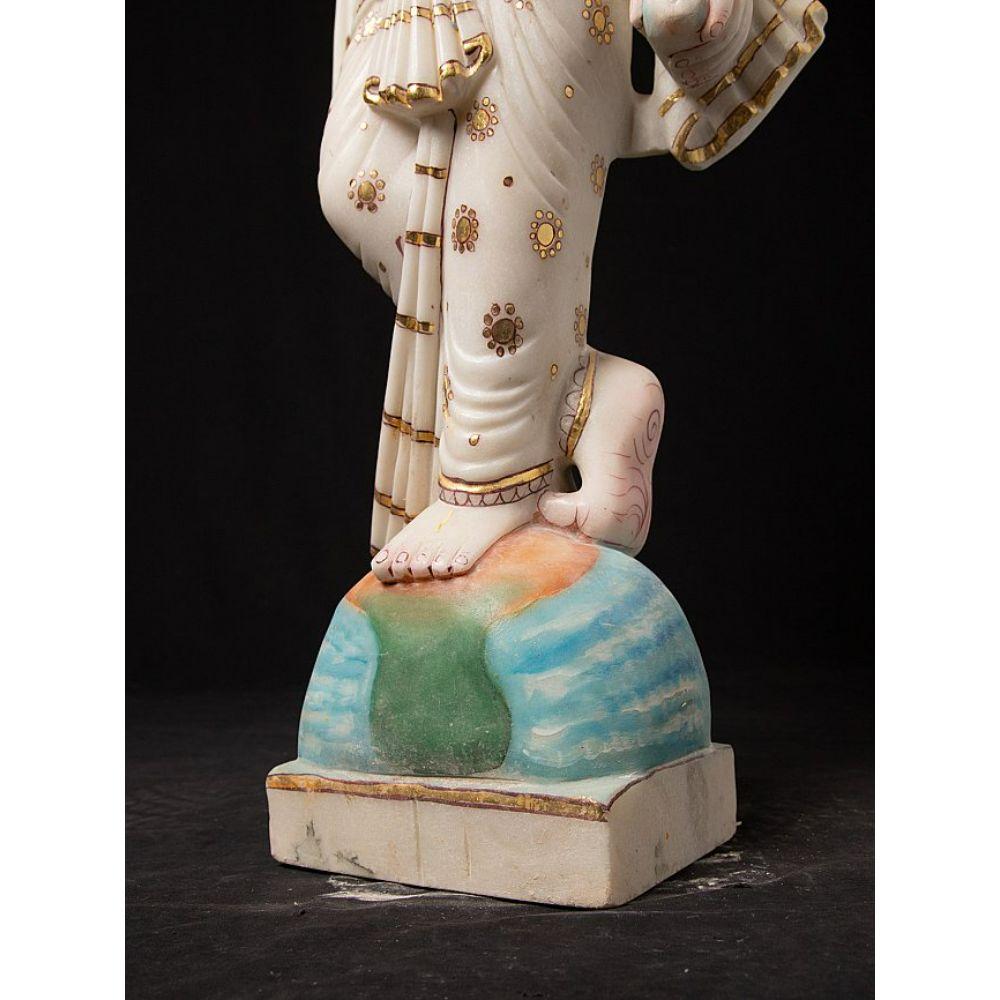 Marble Vishnu statue from India from India For Sale 9