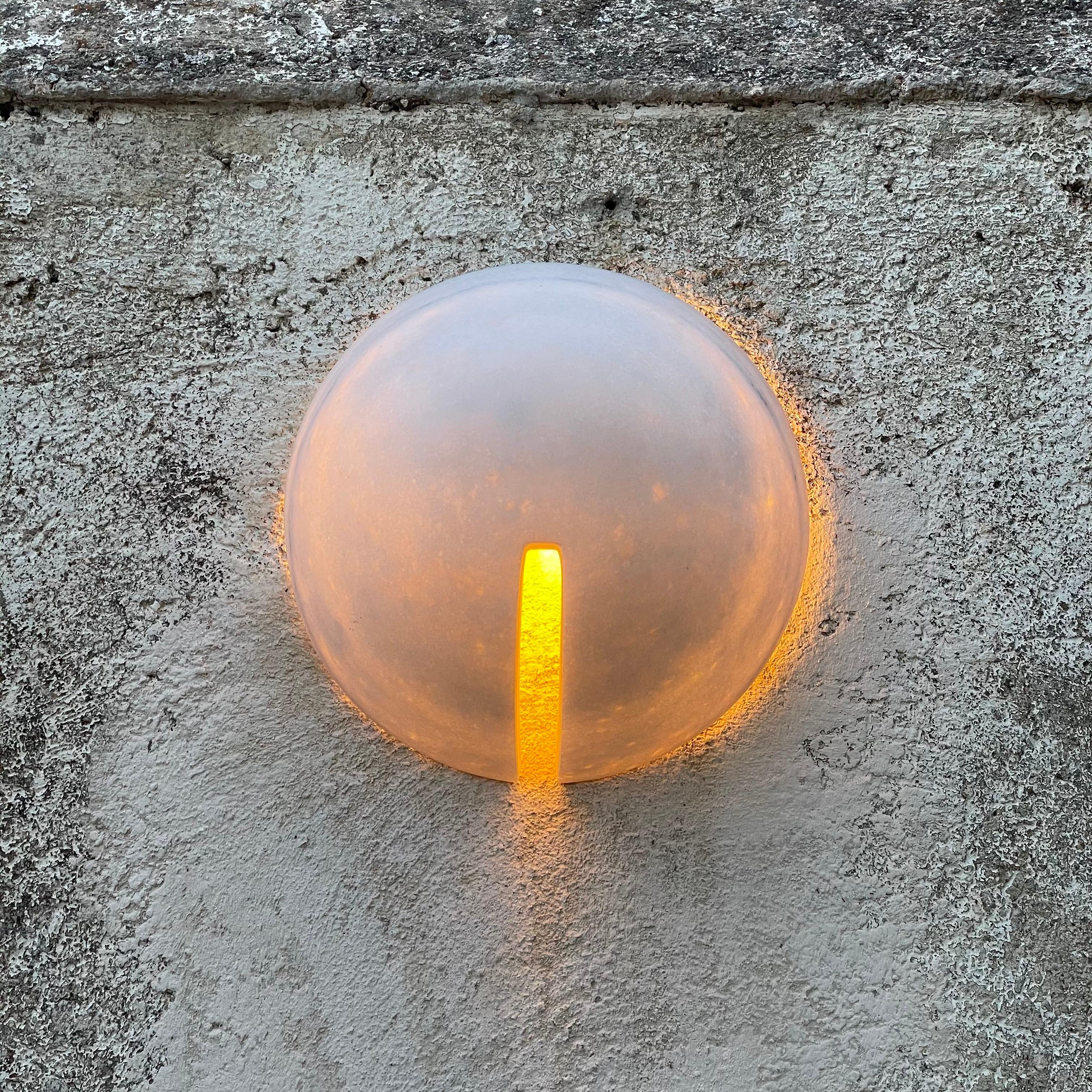 Marble Wall Lamp by Tom von Kaenel In New Condition In Geneve, CH