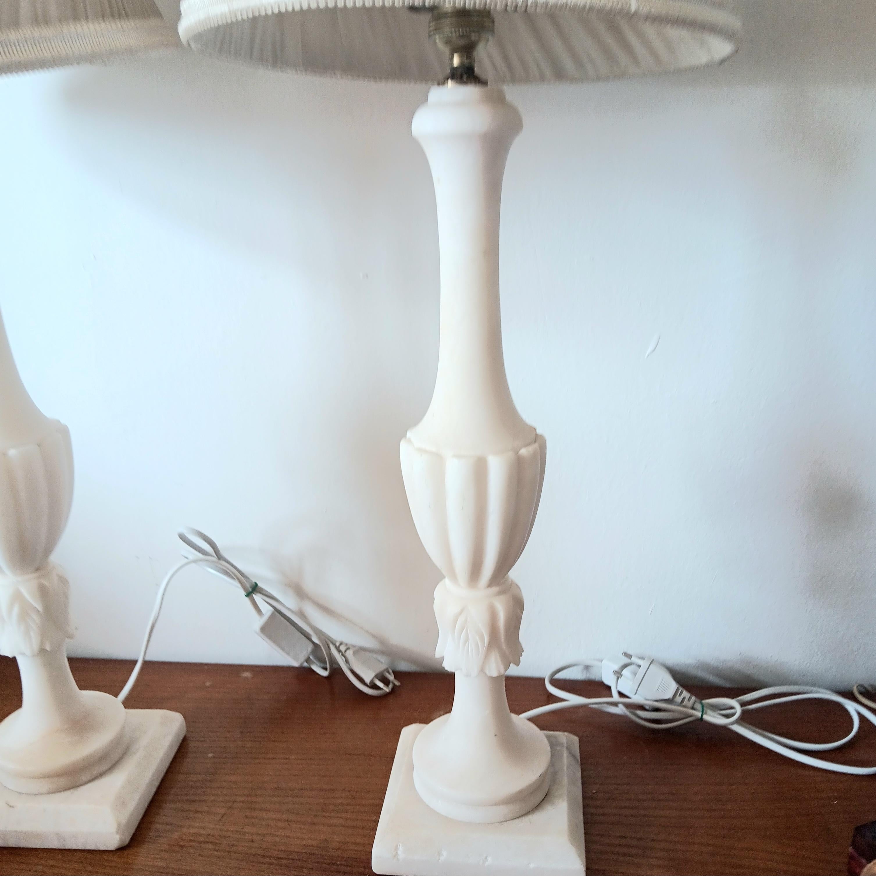 Table Lamps 77 cm Italian White Marble Alabaster White Large Whit Lladro Screens For Sale 11