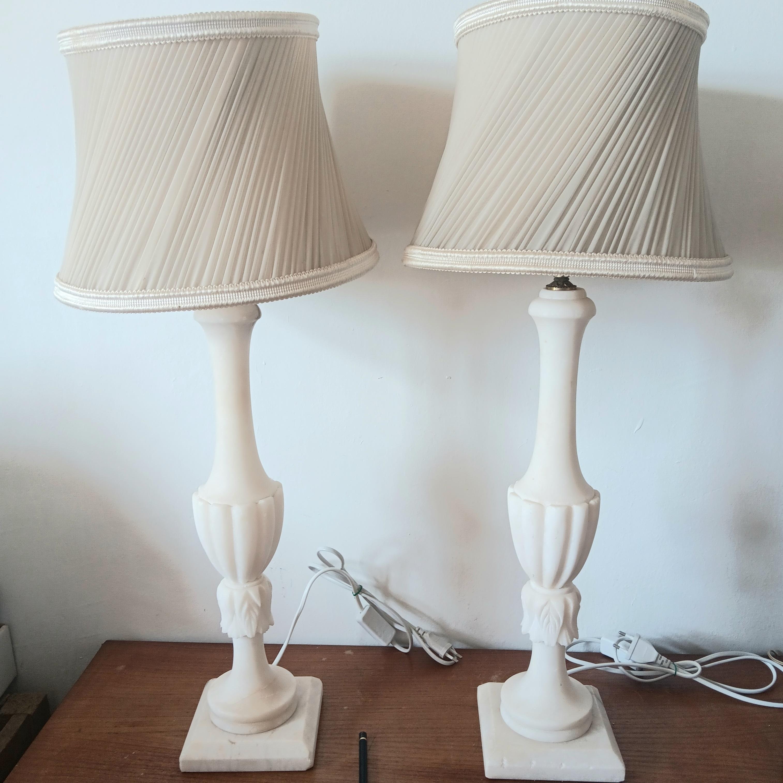 Table Lamps 77 cm Italian White Marble Alabaster White Large Whit Lladro Screens For Sale 2