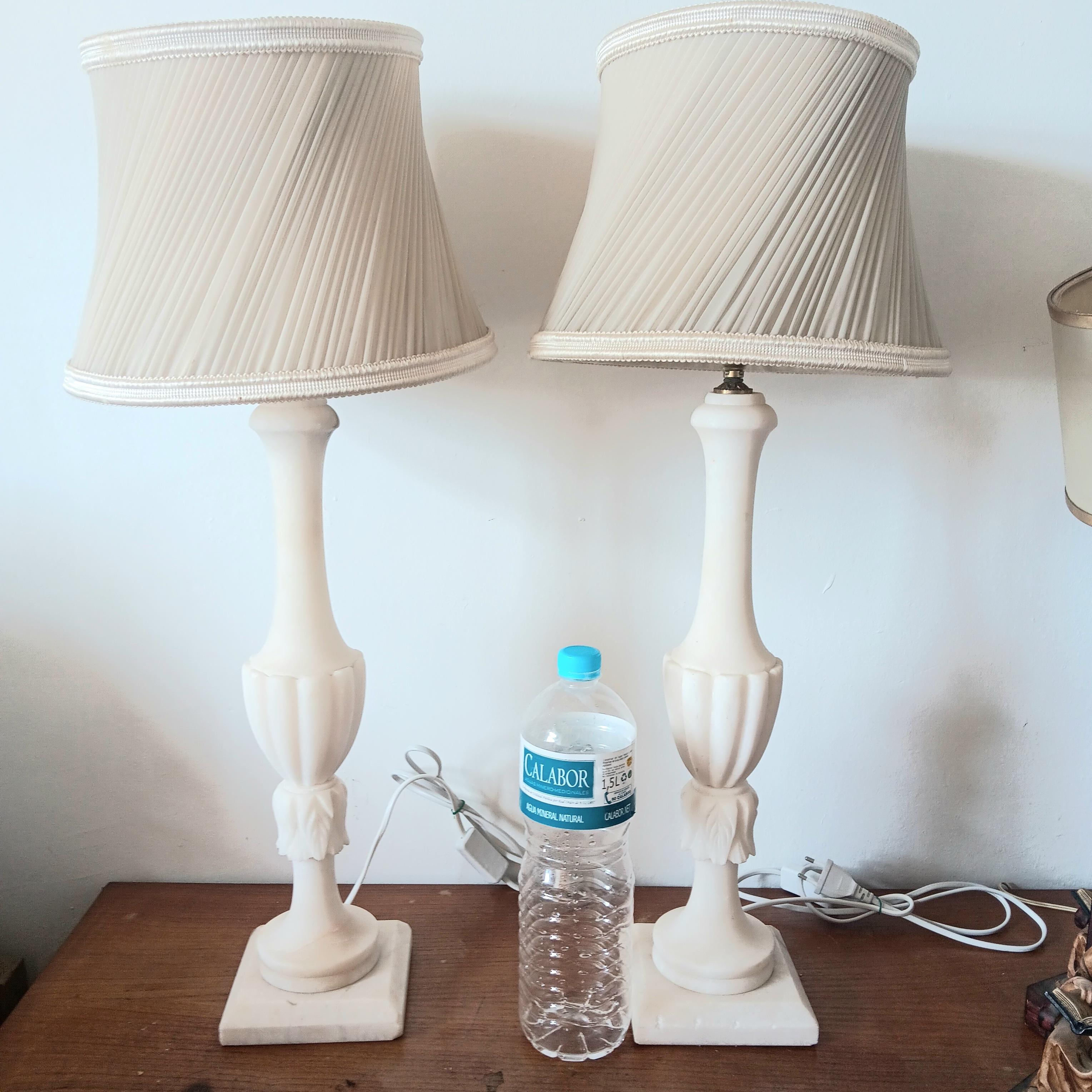 Table Lamps 77 cm Italian White Marble Alabaster White Large Whit Lladro Screens For Sale 3