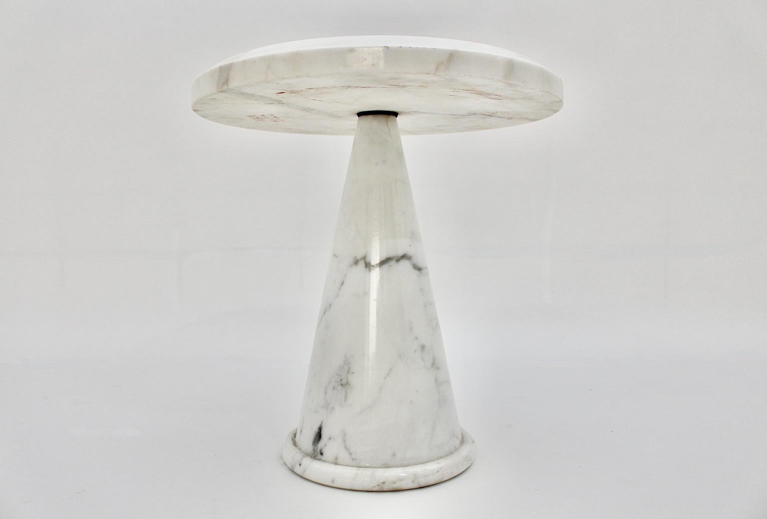 Marble White vintage circular organic side table or coffee table style of 
Angelo Mangiarotti circa 1970 Italy.
A beautiful vintage side table or coffee table from white marble with brown sprinkles with a circular top and a framed conical