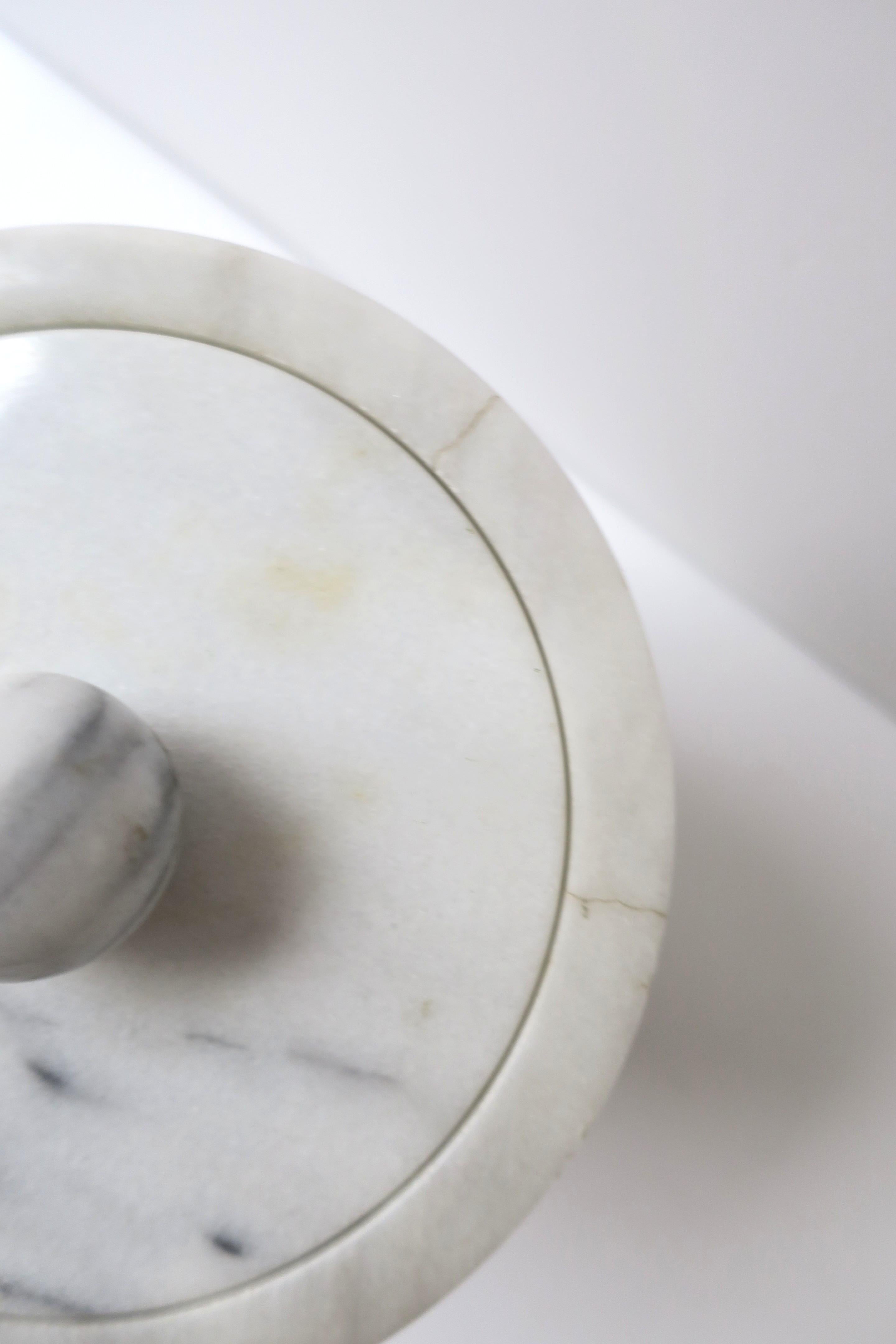 Marble Wine Cooler or Ice Box For Sale 5