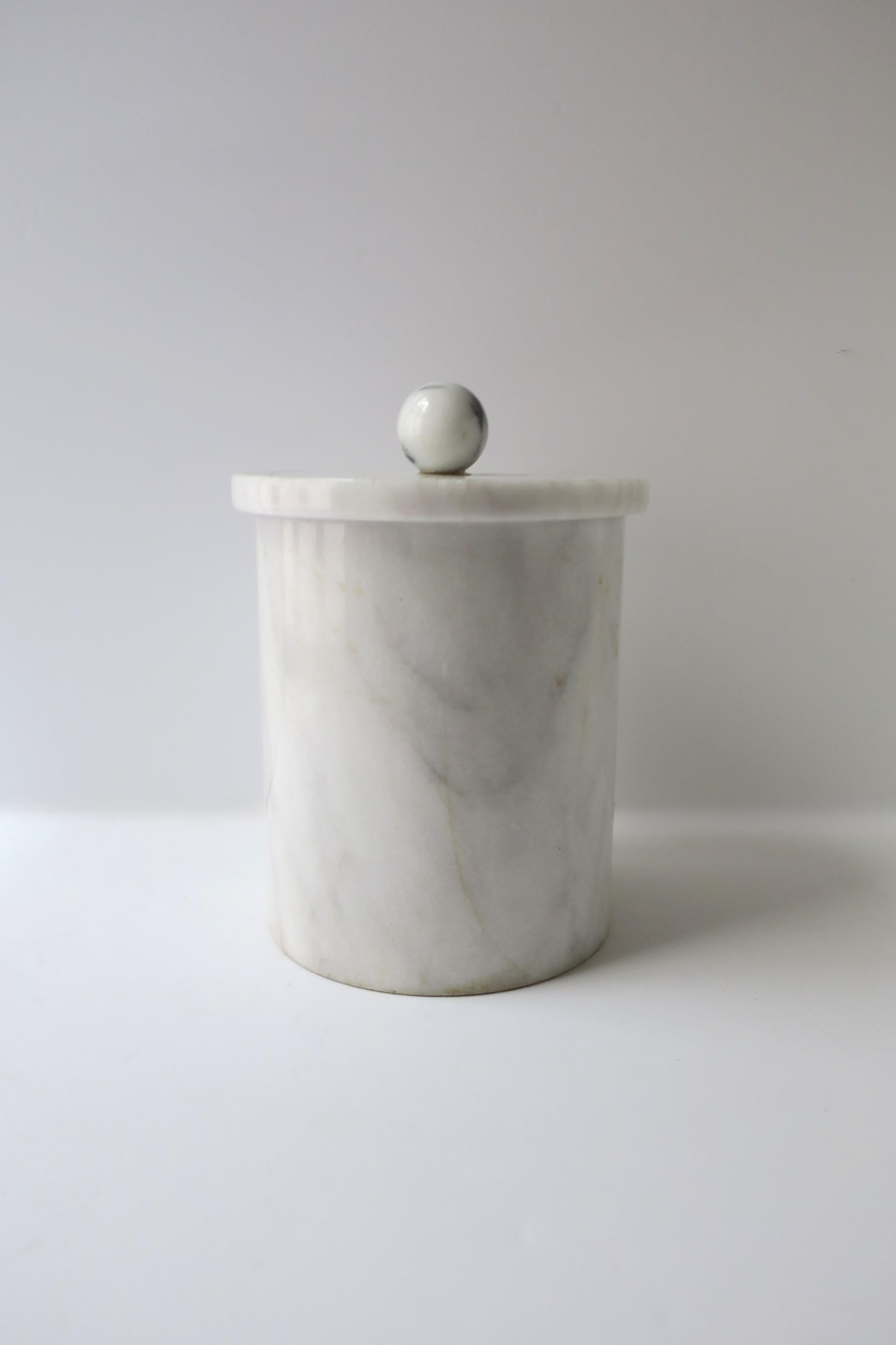 Polished Marble Wine Cooler or Ice Box For Sale