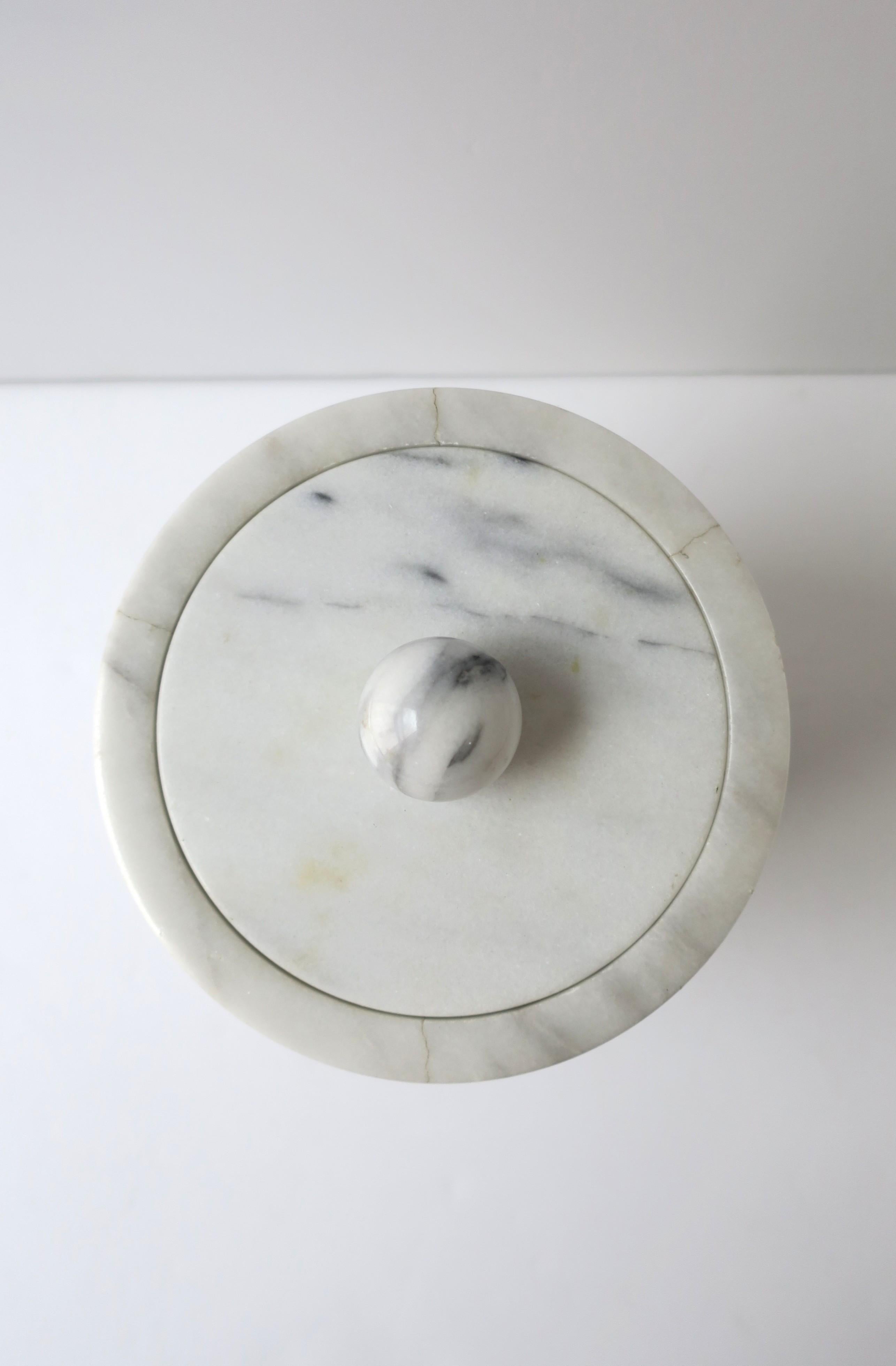 Marble Wine Cooler or Ice Box For Sale 1