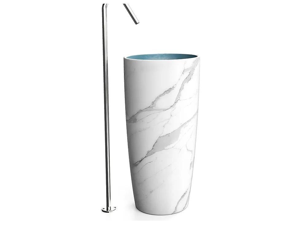 Marblecolors washbasin by Marmi Serafini
Materials: Statuarietto marble.
Dimensions: D 35 x W 42 x H 84 cm
Available in other marbles and colors.
Tap not included.

Marble and color, combined in a new and fresh way: delicate geometry invites the eye