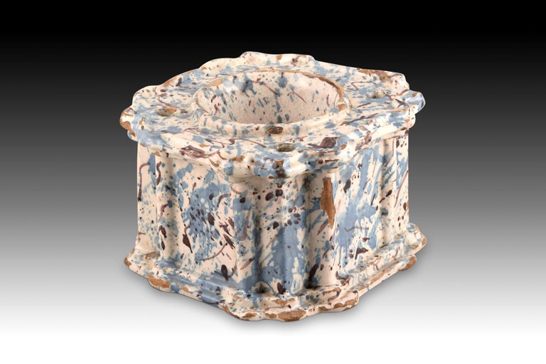 Baroque Marbled Ceramic Inkwell, Possibly Talavera, Spain, 17th Century For Sale