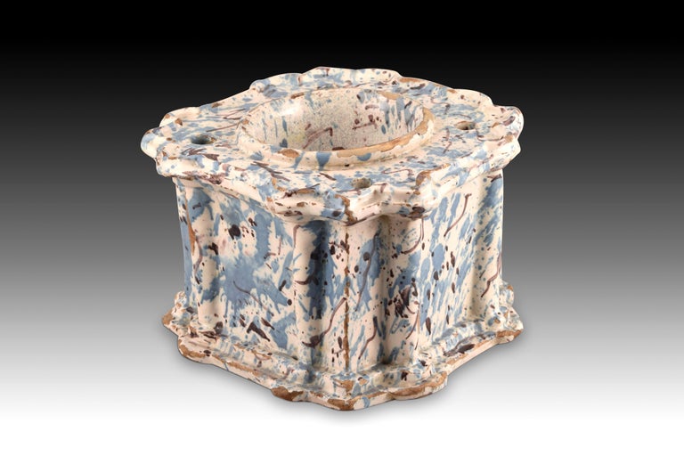 Spanish Marbled Ceramic Inkwell, Possibly Talavera, Spain, 17th Century For Sale