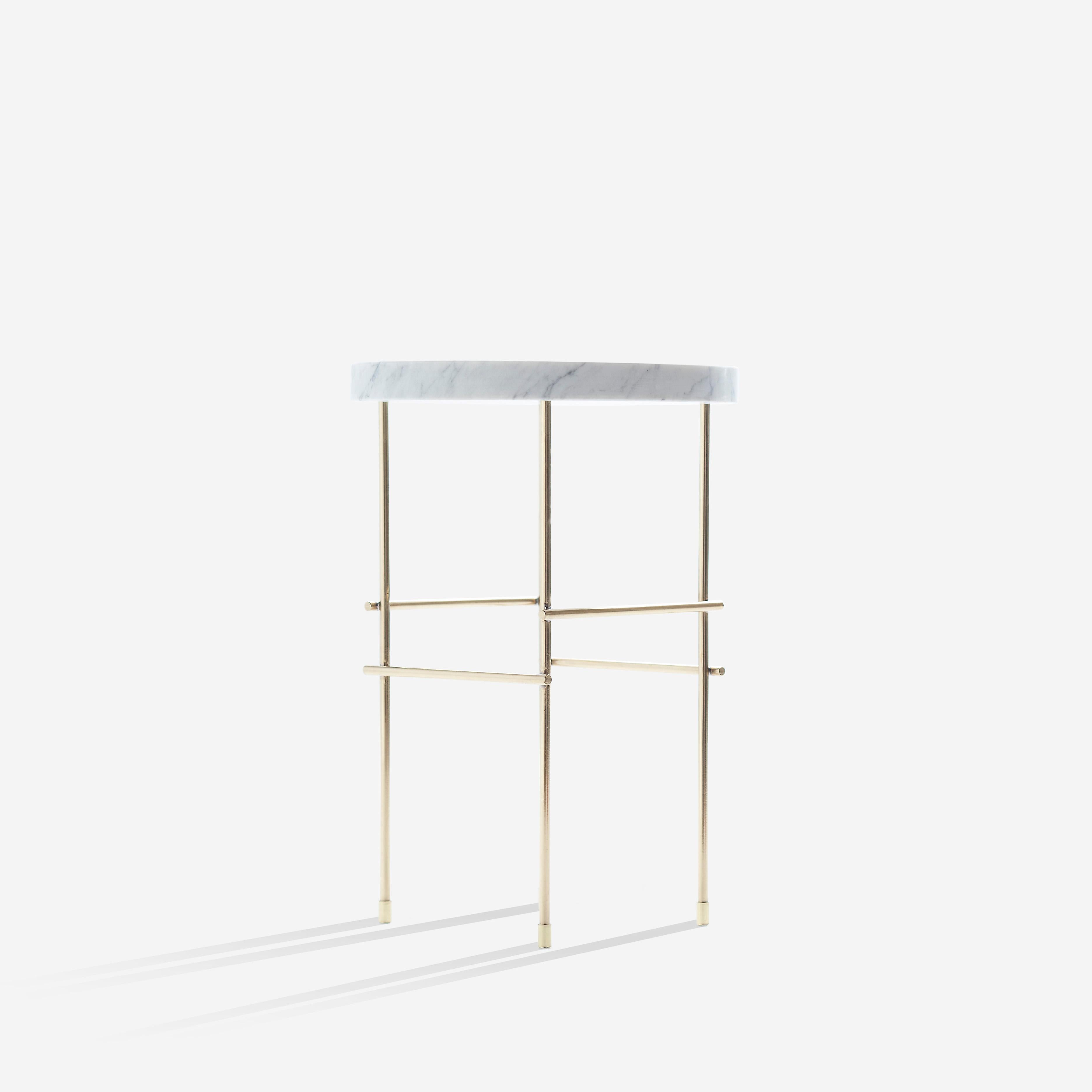 “Marblelous Brass Pedestal” White Carrara Marble Minimalist Side Table In New Condition For Sale In Terrassa, Catalonia