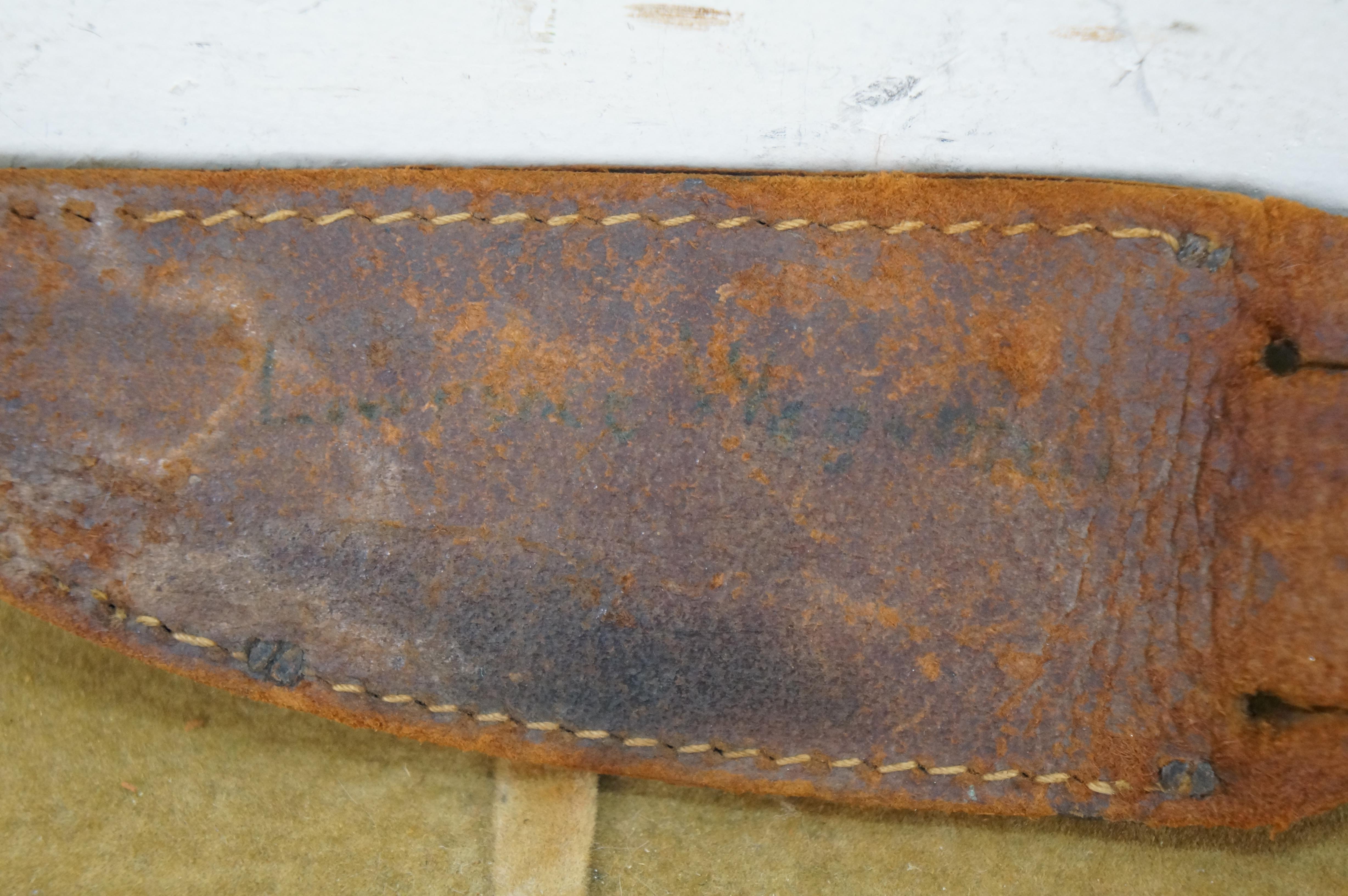 Marbles Gladstone WWII Era Ideal Fixed Blade Knife & Leather Sheath 8