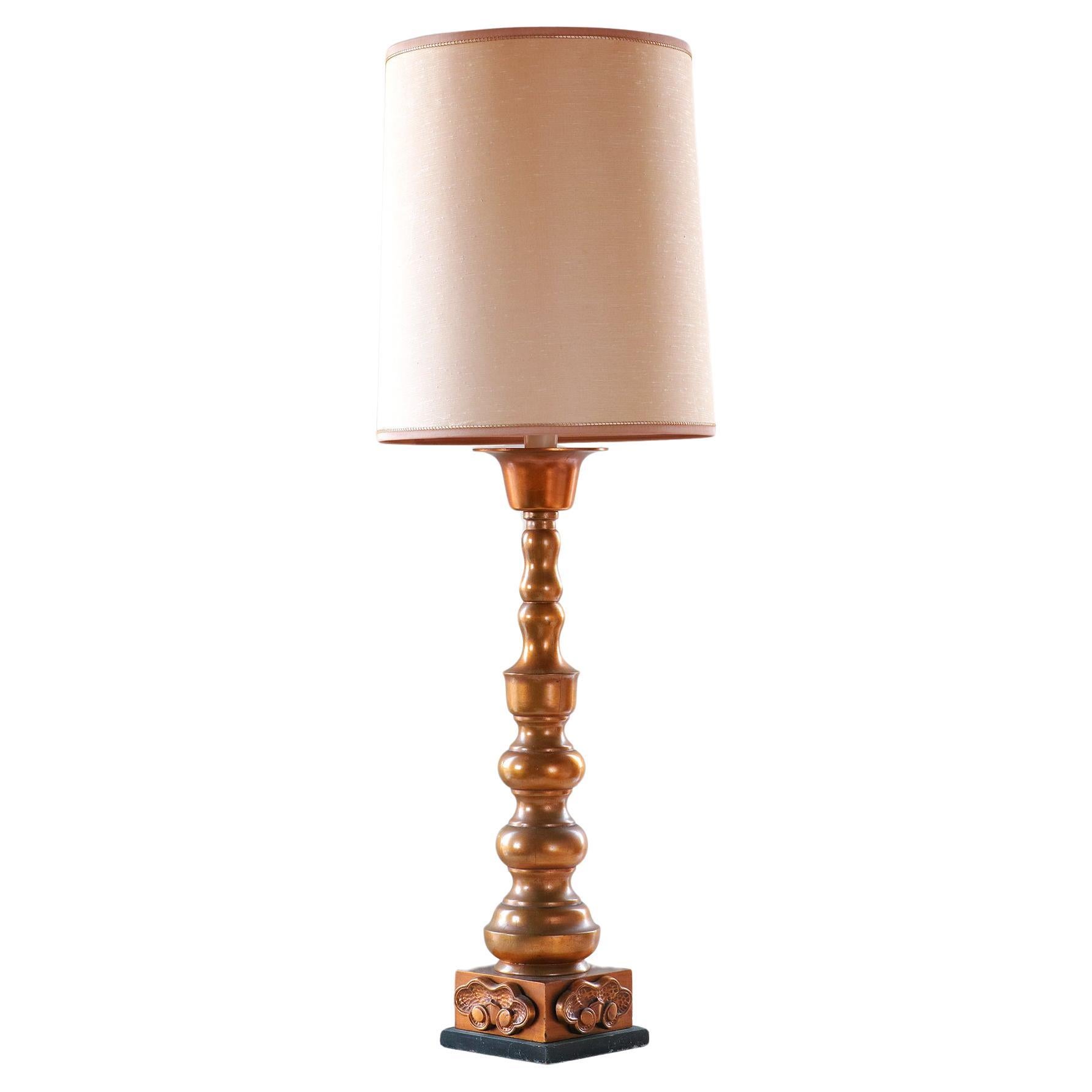 Lampe de table à balustre style chinoiserie dorée Marbro en vente