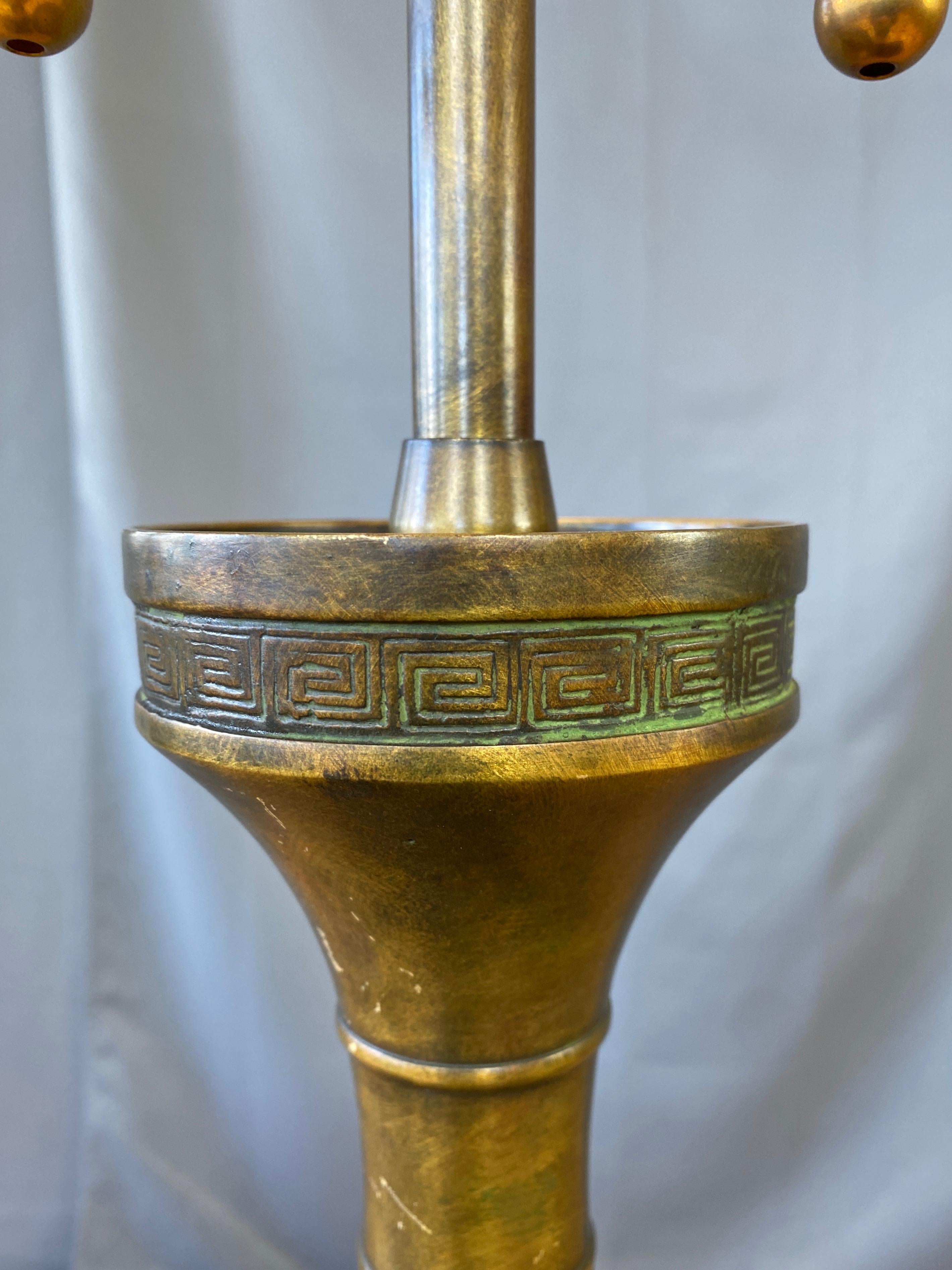 Marbro James Mont-Style Chinese Archaistic Tall Brass Table Lamp, 1950s For Sale 7