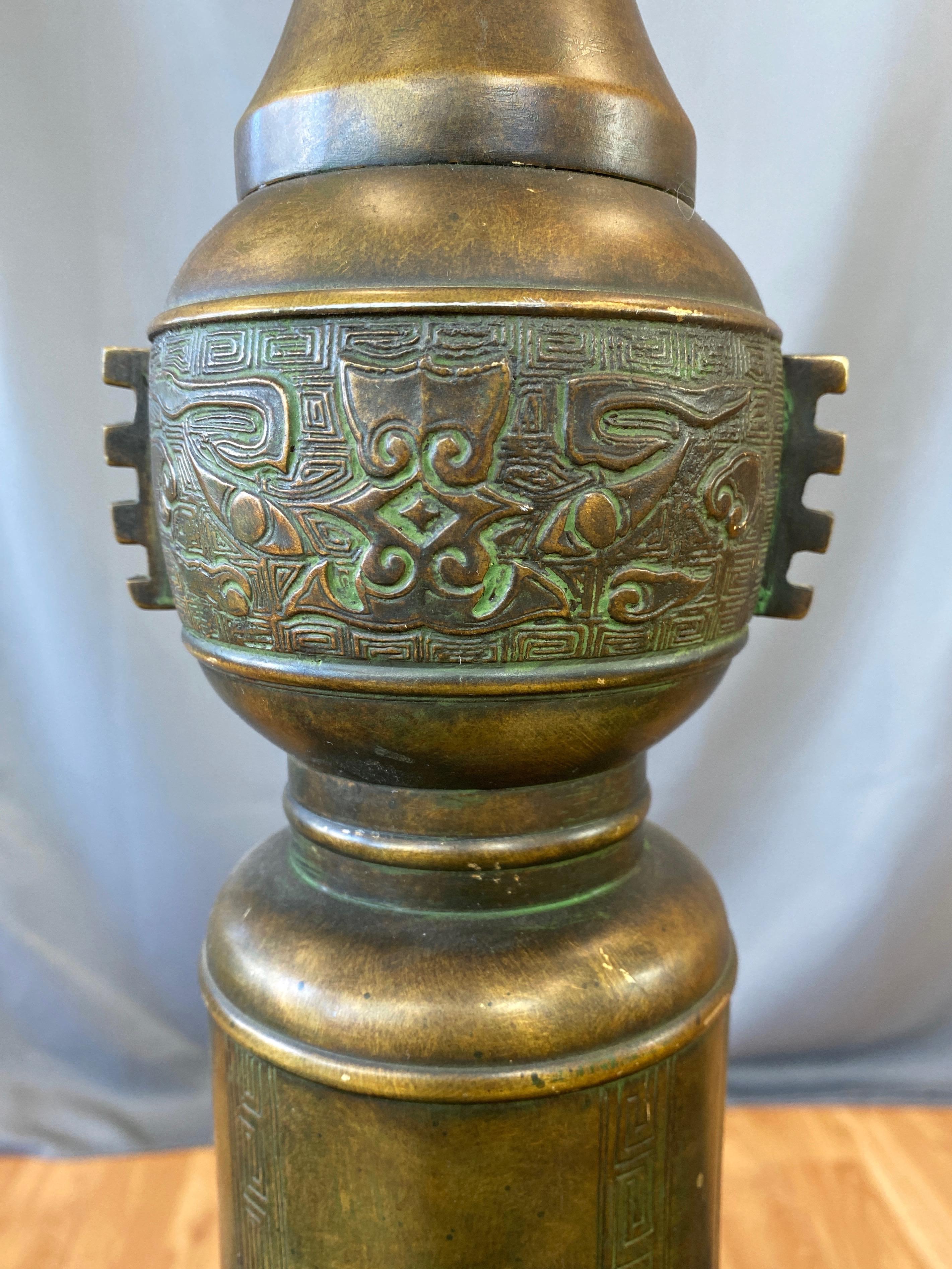 Ebonized Marbro James Mont-Style Chinese Archaistic Tall Brass Table Lamp, 1950s For Sale