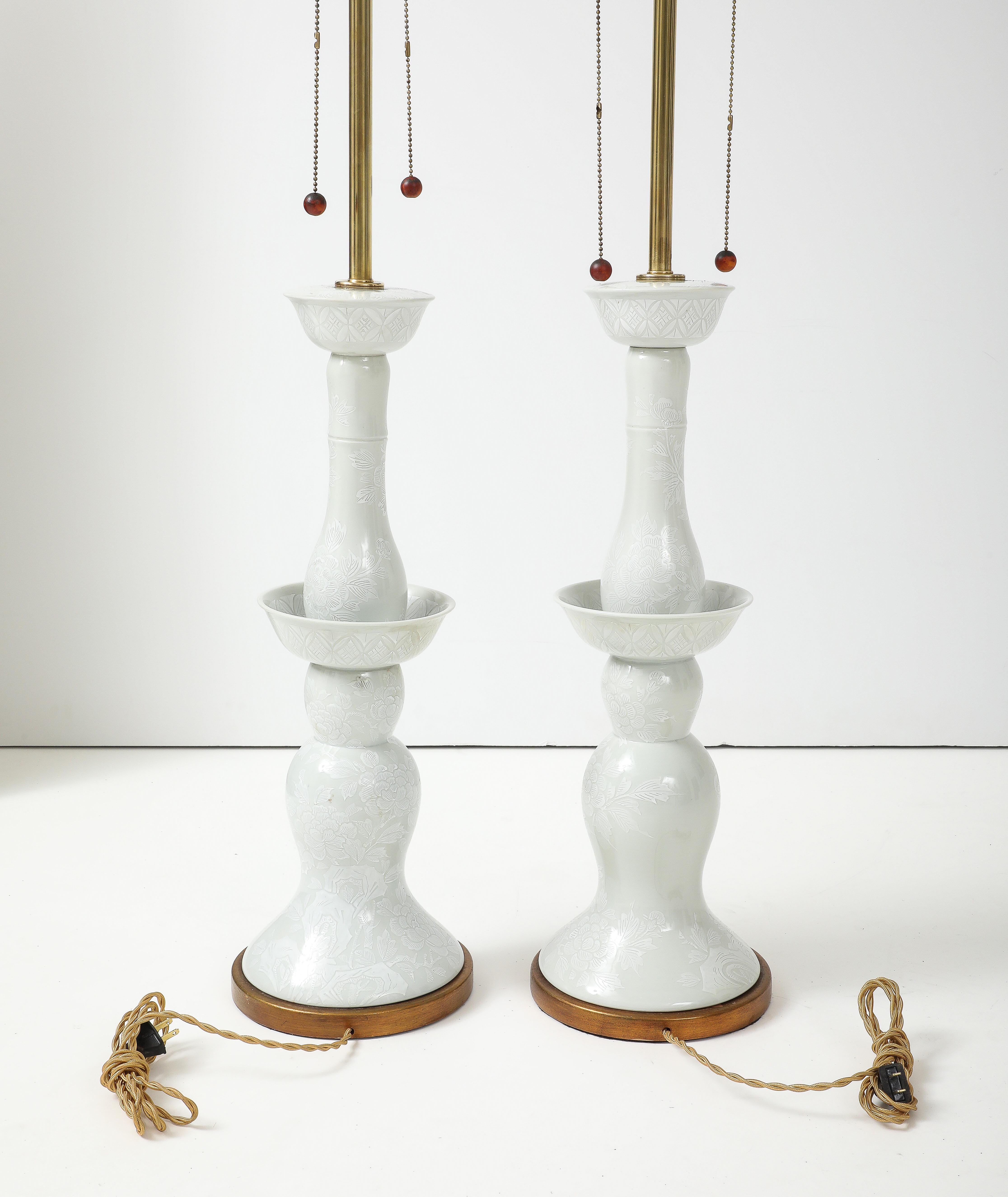 Marbro Lamp Company 1950's Large Porcelain And Brass Table Lamps For Sale 4