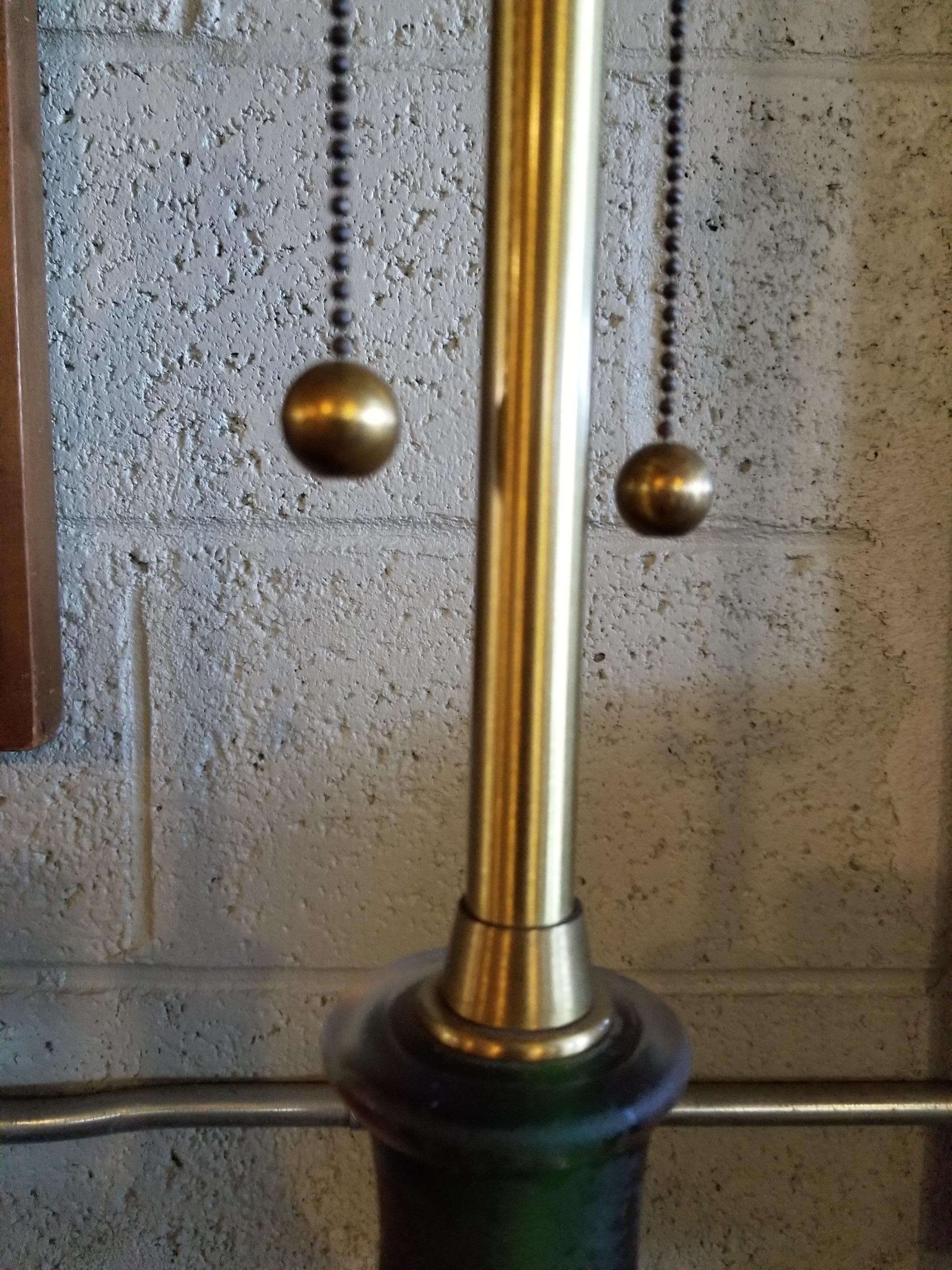 20ième siècle Lampe de bureau en verre d'art Marbro du milieu du siècle dernier en vente