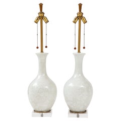 Marbro lampes en porcelaine de chrysanthèmes blanches et beiges