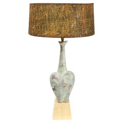 Marc Bellaire Keramiklampe mit primitivem Lascaux-Motiv und Glasfaserschirm