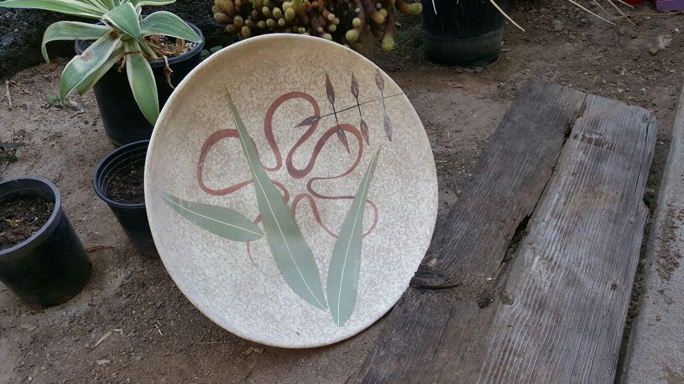 Marc Bellaire Large Decorative Ceramic Bowl Luau Signed California Pottery USA For Sale 1